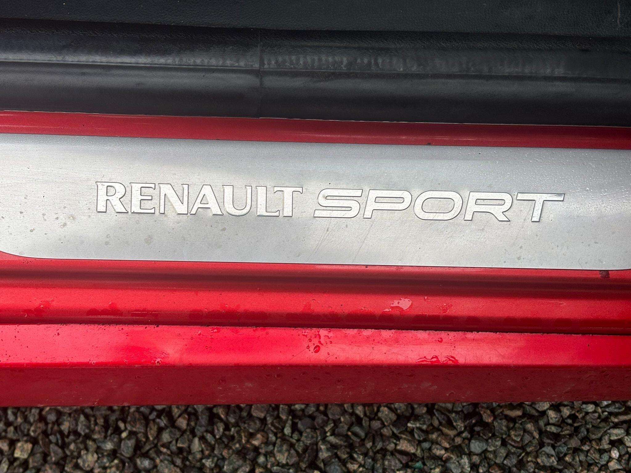 2016 RENAULT CLIO 2016 RENAULT CLIO