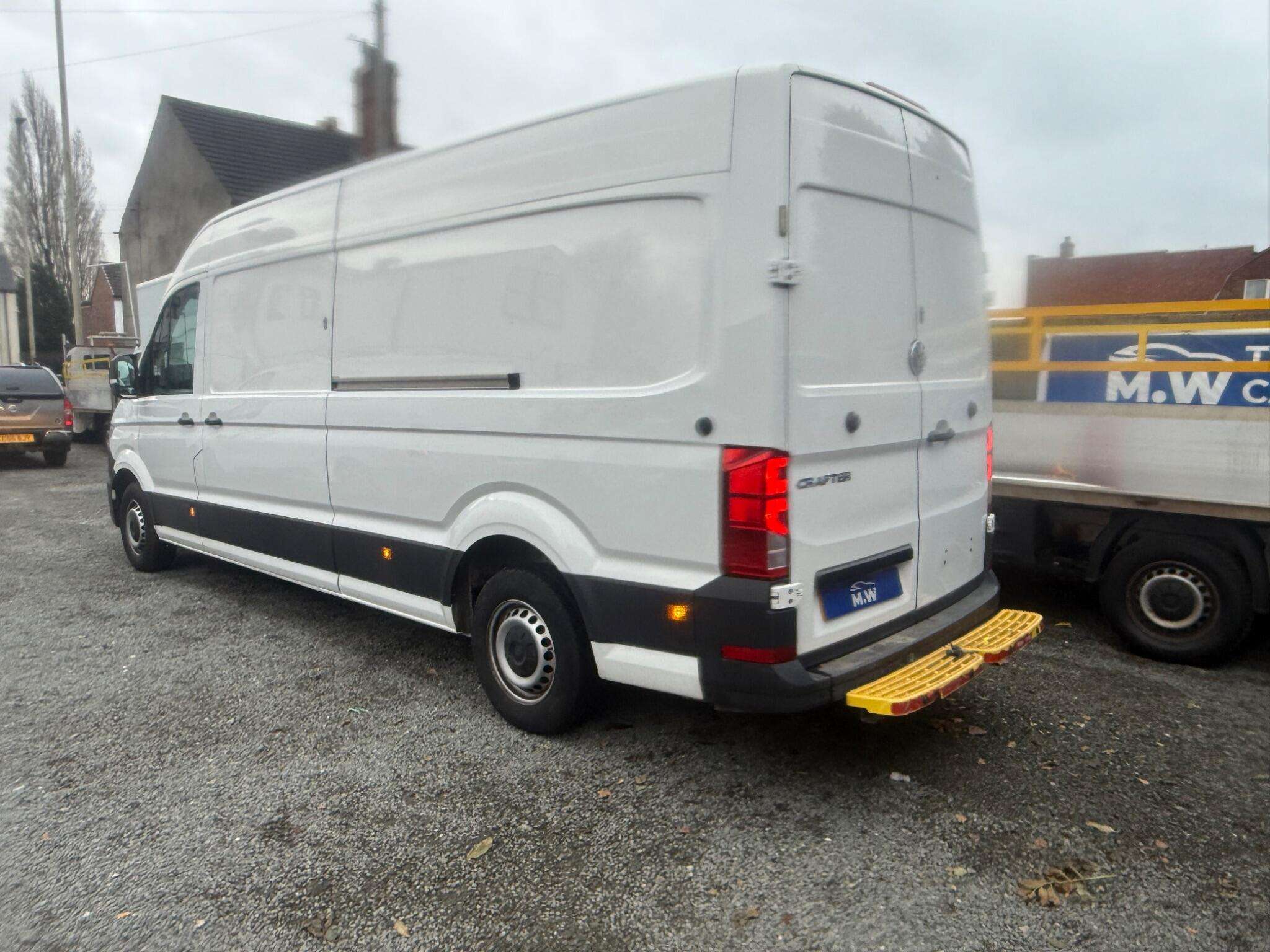 A 2022 VOLKSWAGEN CRAFTER 2.0 TDI CR35 Trendline FWD LWB High Roof Euro 6 (s/s) 5dr A 2022 VOLKSWAGEN CRAFTER 2.0 TDI CR35 Trendline FWD LWB High Roof Euro 6 (s/s) 5dr