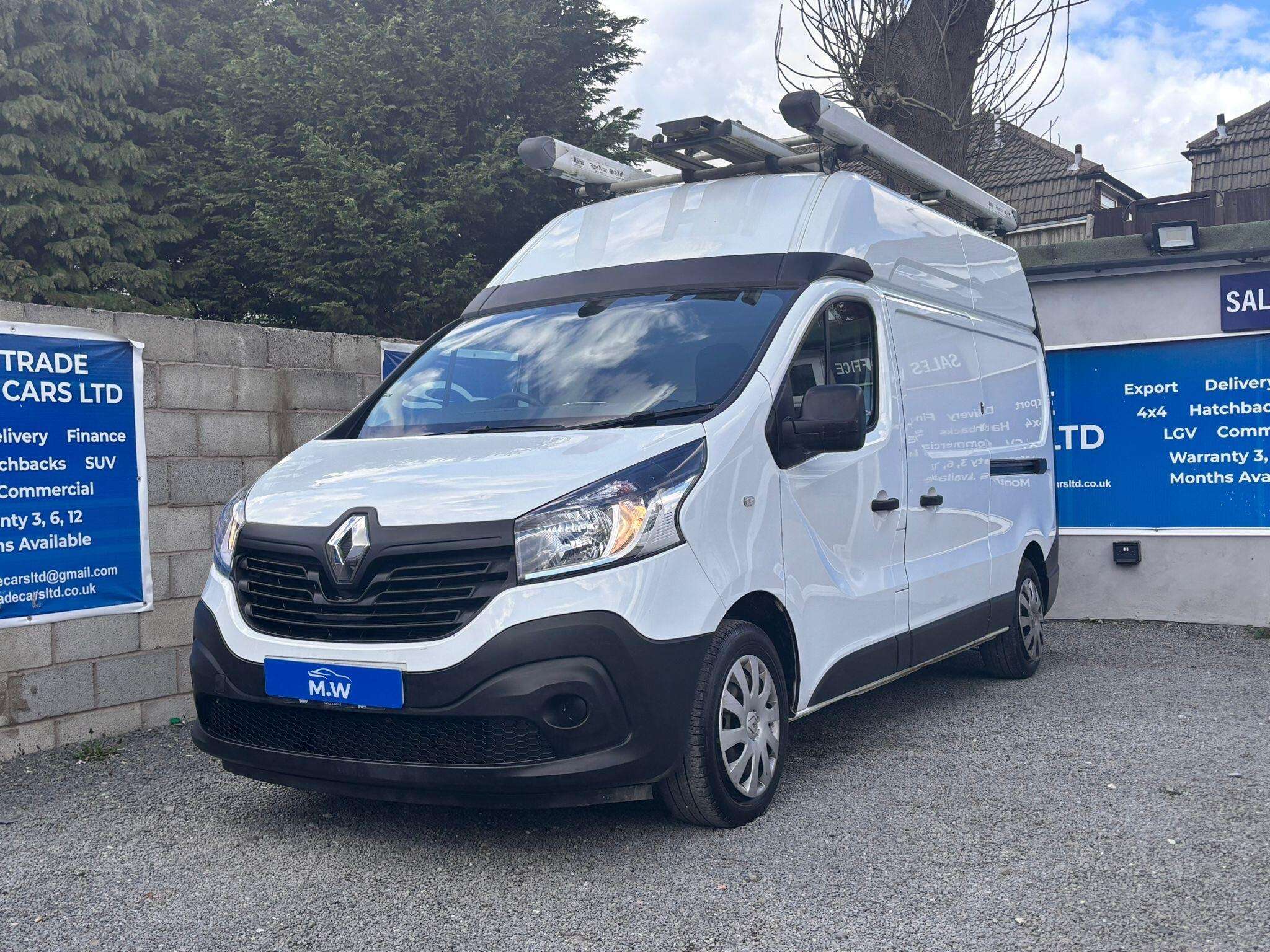 A 2019 RENAULT TRAFIC 1.6 dCi ENERGY 29 Business LWB High Roof Euro 6 (s/s) 5dr A 2019 RENAULT TRAFIC 1.6 dCi ENERGY 29 Business LWB High Roof Euro 6 (s/s) 5dr