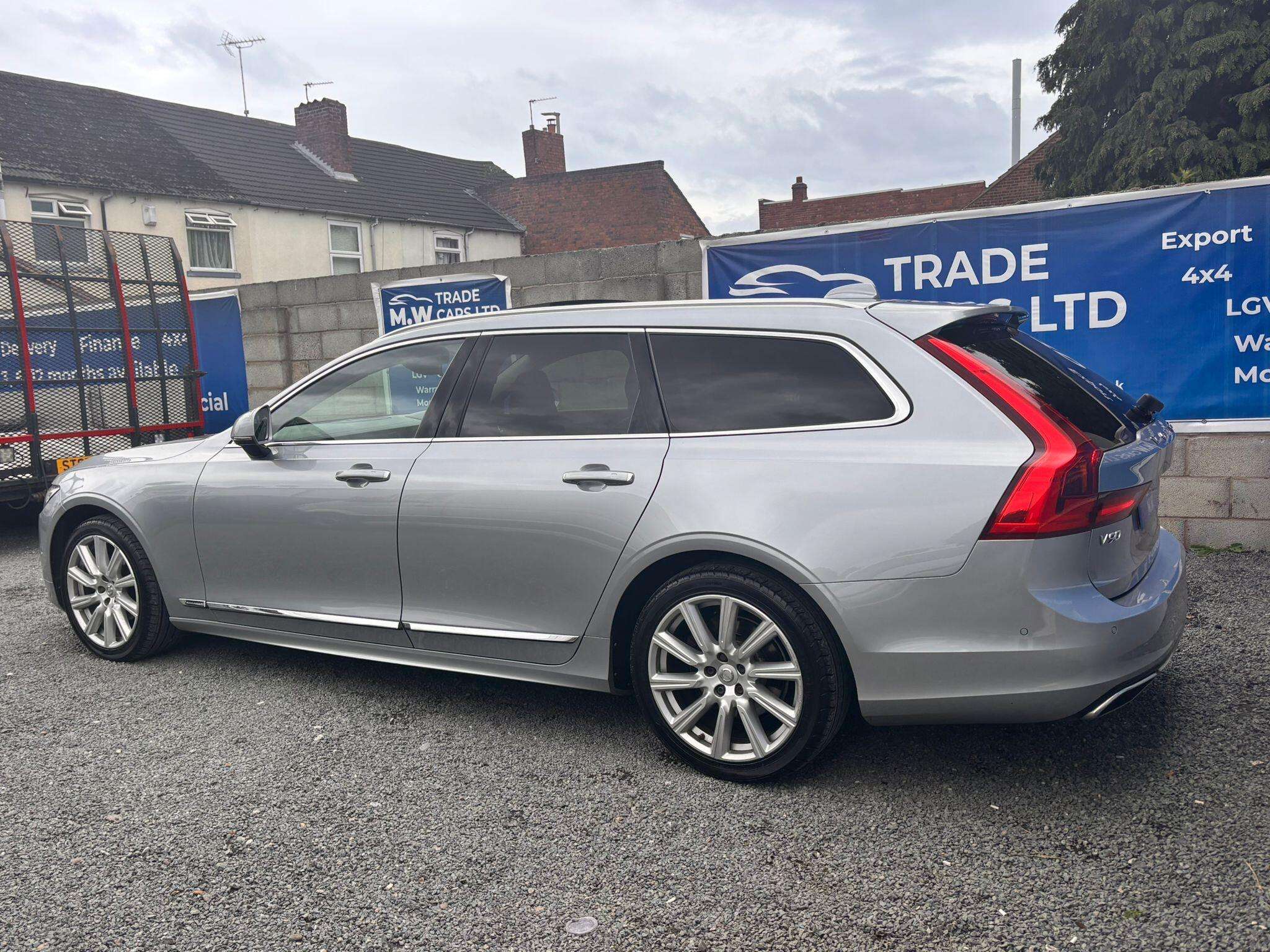 A 2018 VOLVO V90 2.0 D4 Inscription Auto Euro 6 (s/s) 5dr A 2018 VOLVO V90 2.0 D4 Inscription Auto Euro 6 (s/s) 5dr