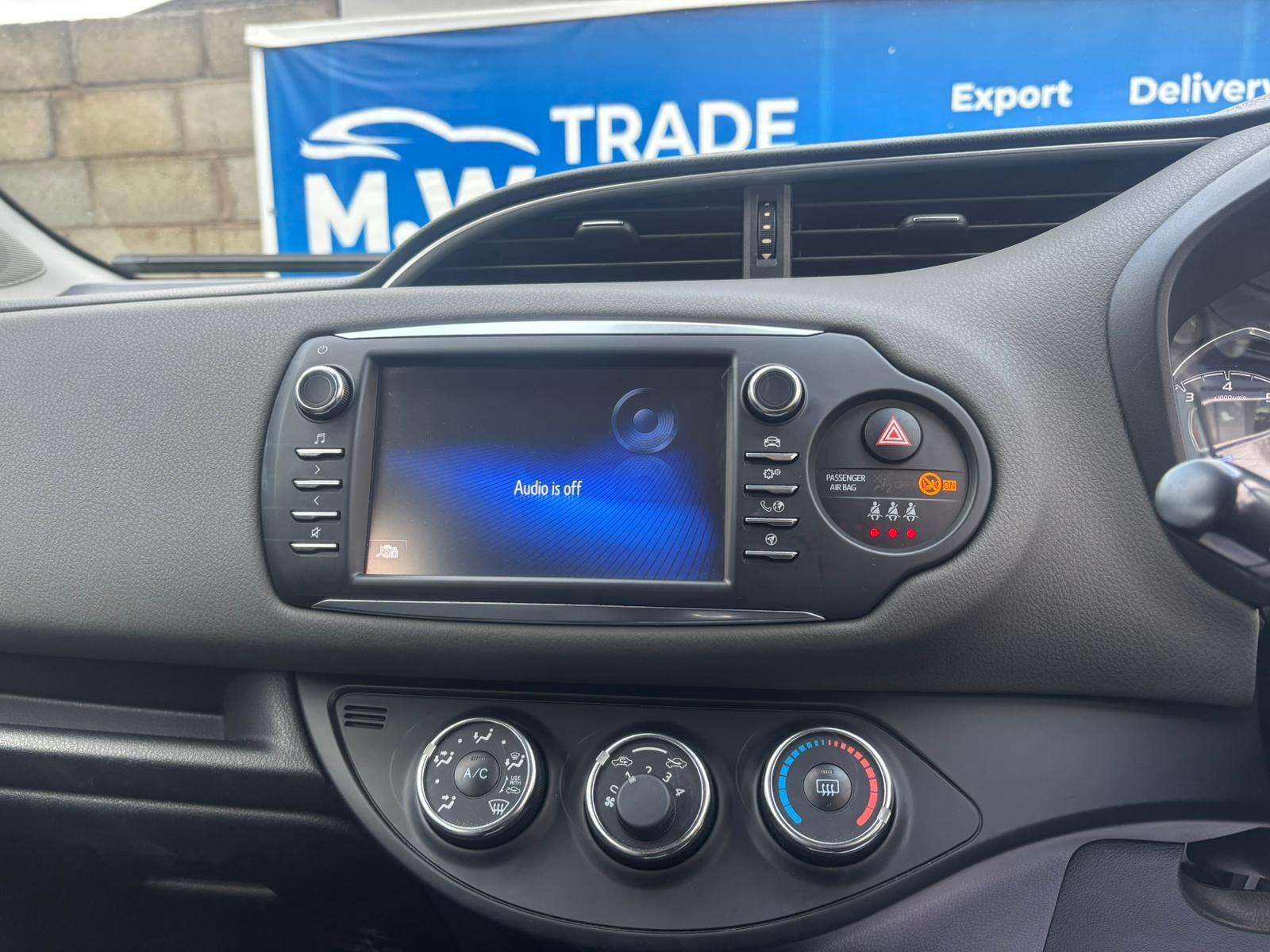 2018 TOYOTA YARIS 2018 TOYOTA YARIS