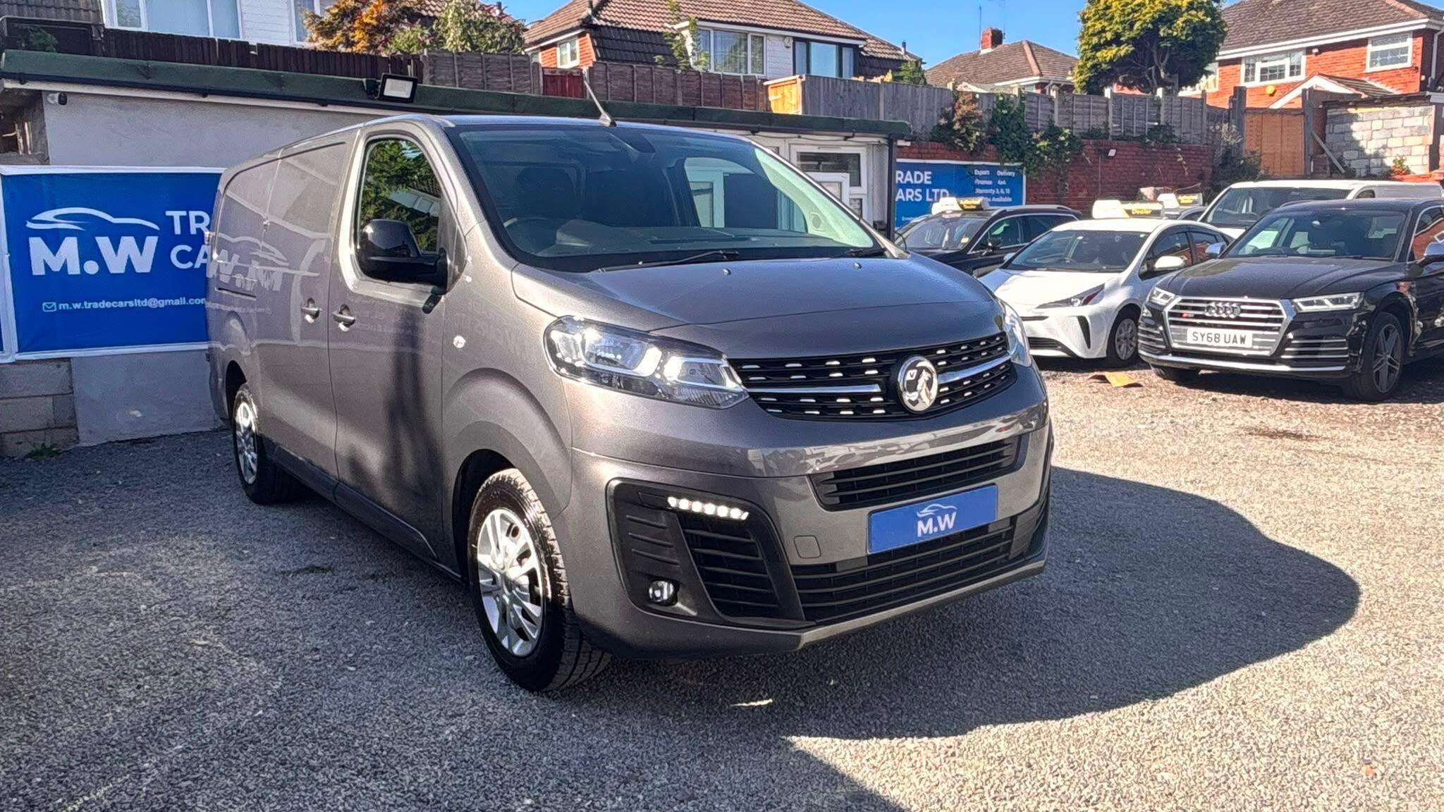 A 2022 VAUXHALL VIVARO 1.5 Turbo D 2900 Sportive L2 H1 Euro 6 (s/s) 6dr A 2022 VAUXHALL VIVARO 1.5 Turbo D 2900 Sportive L2 H1 Euro 6 (s/s) 6dr