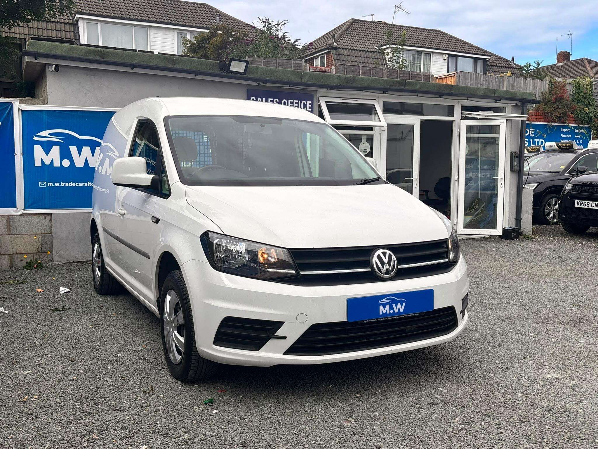 A 2018 VOLKSWAGEN CADDY 2.0 TDI C20 BlueMotion Tech Trendline SWB Euro 6 (s/s) 5dr A 2018 VOLKSWAGEN CADDY 2.0 TDI C20 BlueMotion Tech Trendline SWB Euro 6 (s/s) 5dr