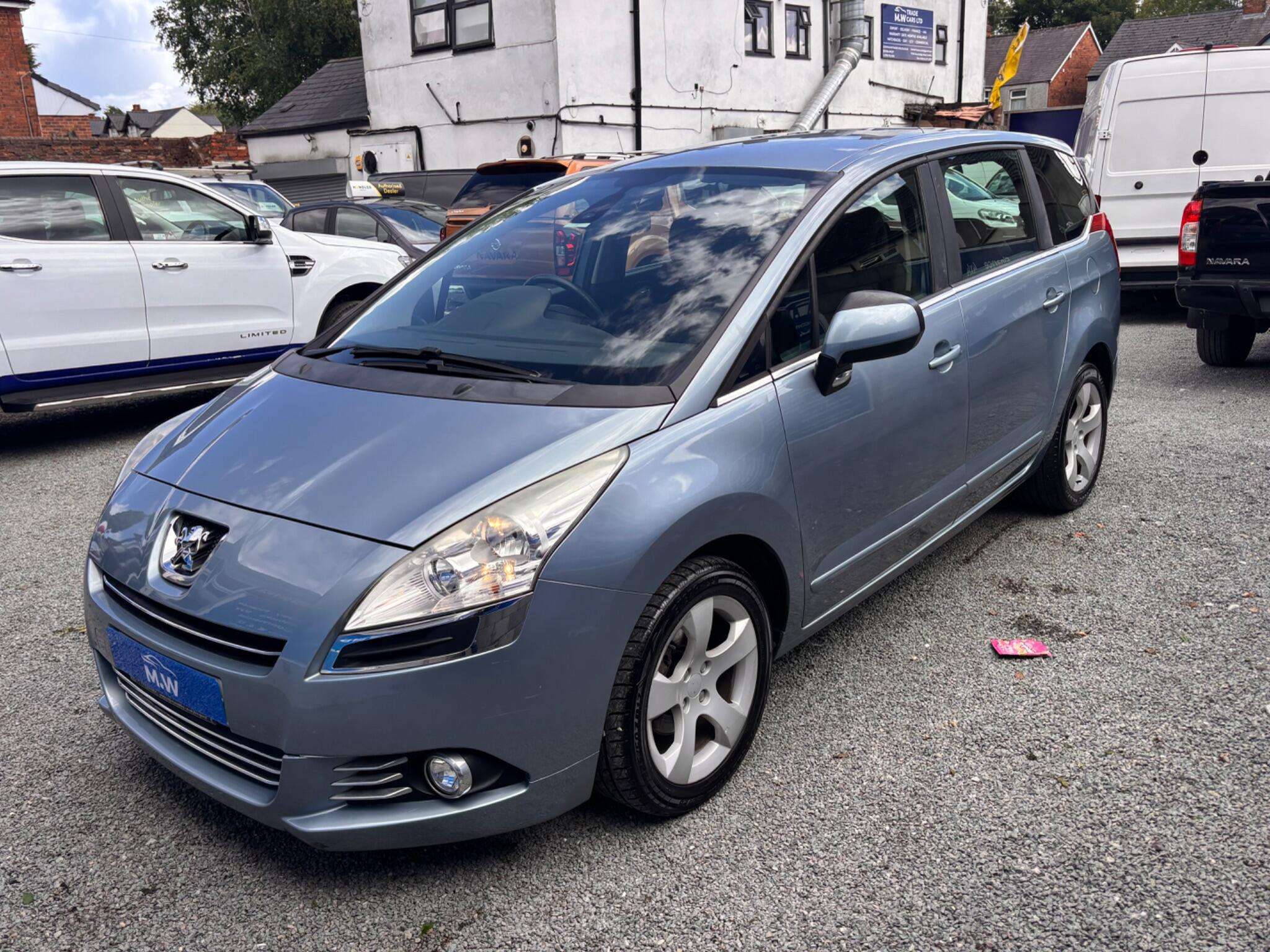 2012 PEUGEOT 5008 2012 PEUGEOT 5008