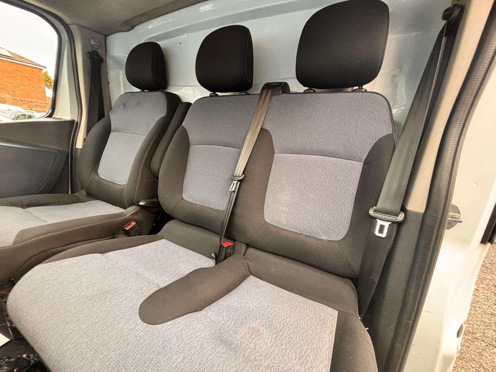 2014 VAUXHALL VIVARO 2014 VAUXHALL VIVARO