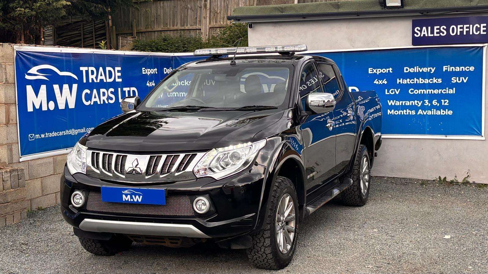 A 2016 MITSUBISHI L200 2.4 DI-D DC Barbarian Auto 4WD Euro 5 4dr A 2016 MITSUBISHI L200 2.4 DI-D DC Barbarian Auto 4WD Euro 5 4dr
