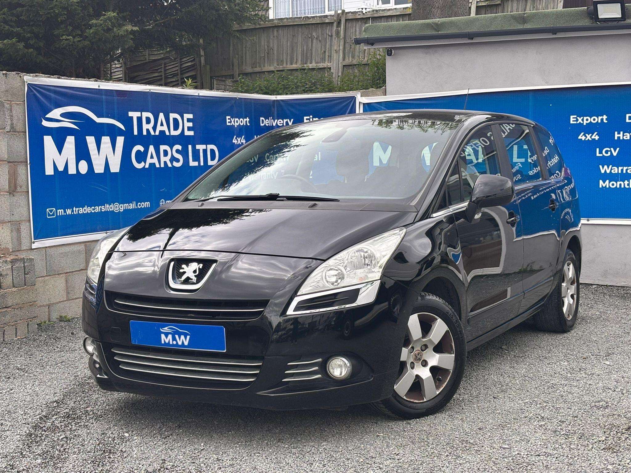 A 2011 PEUGEOT 5008 1.6 VTi Sport Euro 5 5dr A 2011 PEUGEOT 5008 1.6 VTi Sport Euro 5 5dr