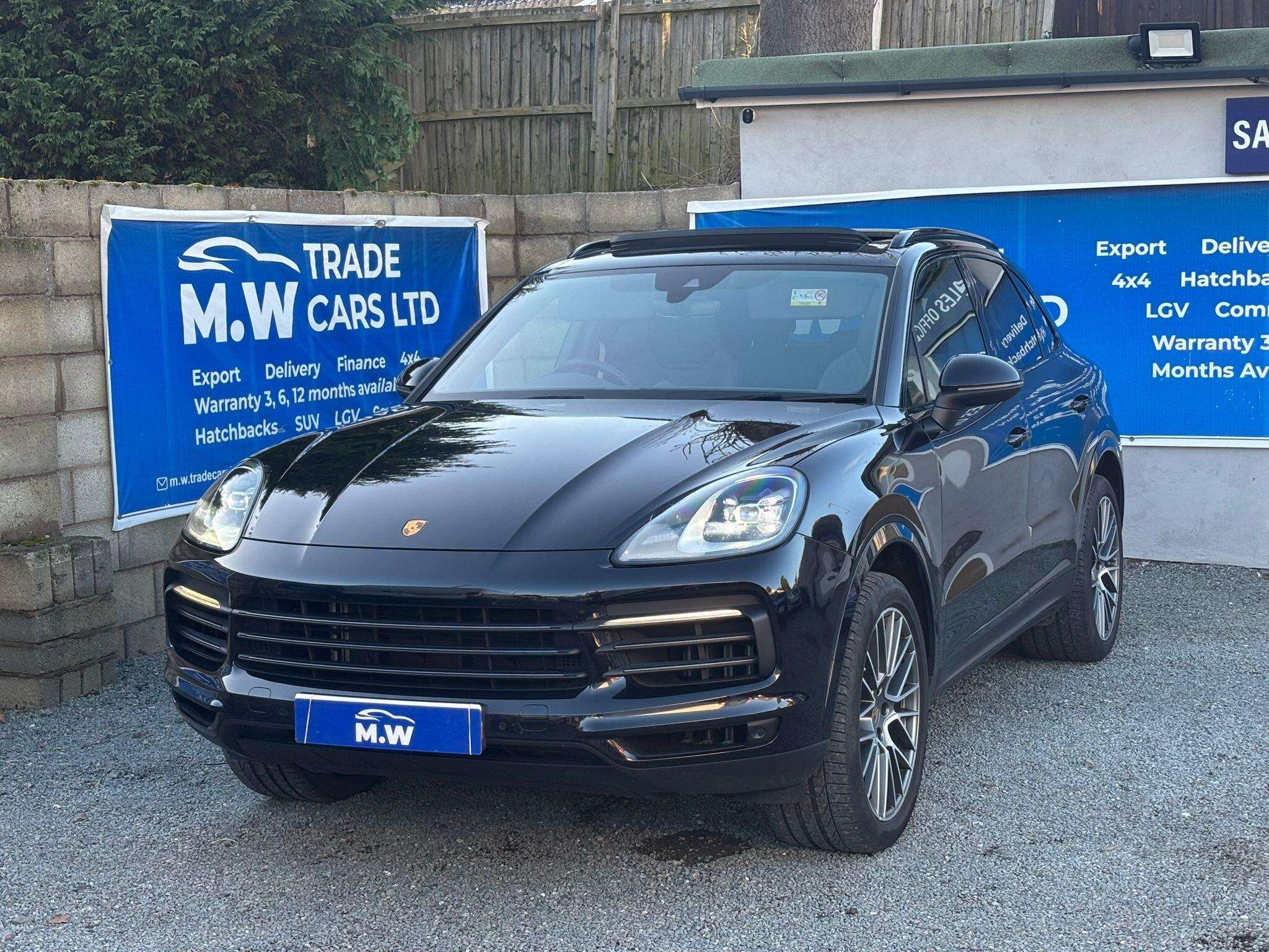 A 2022 PORSCHE CAYENNE 3.0T V6 Platinum Edition TiptronicS 4WD Euro 6 (s/s) 5dr A 2022 PORSCHE CAYENNE 3.0T V6 Platinum Edition TiptronicS 4WD Euro 6 (s/s) 5dr