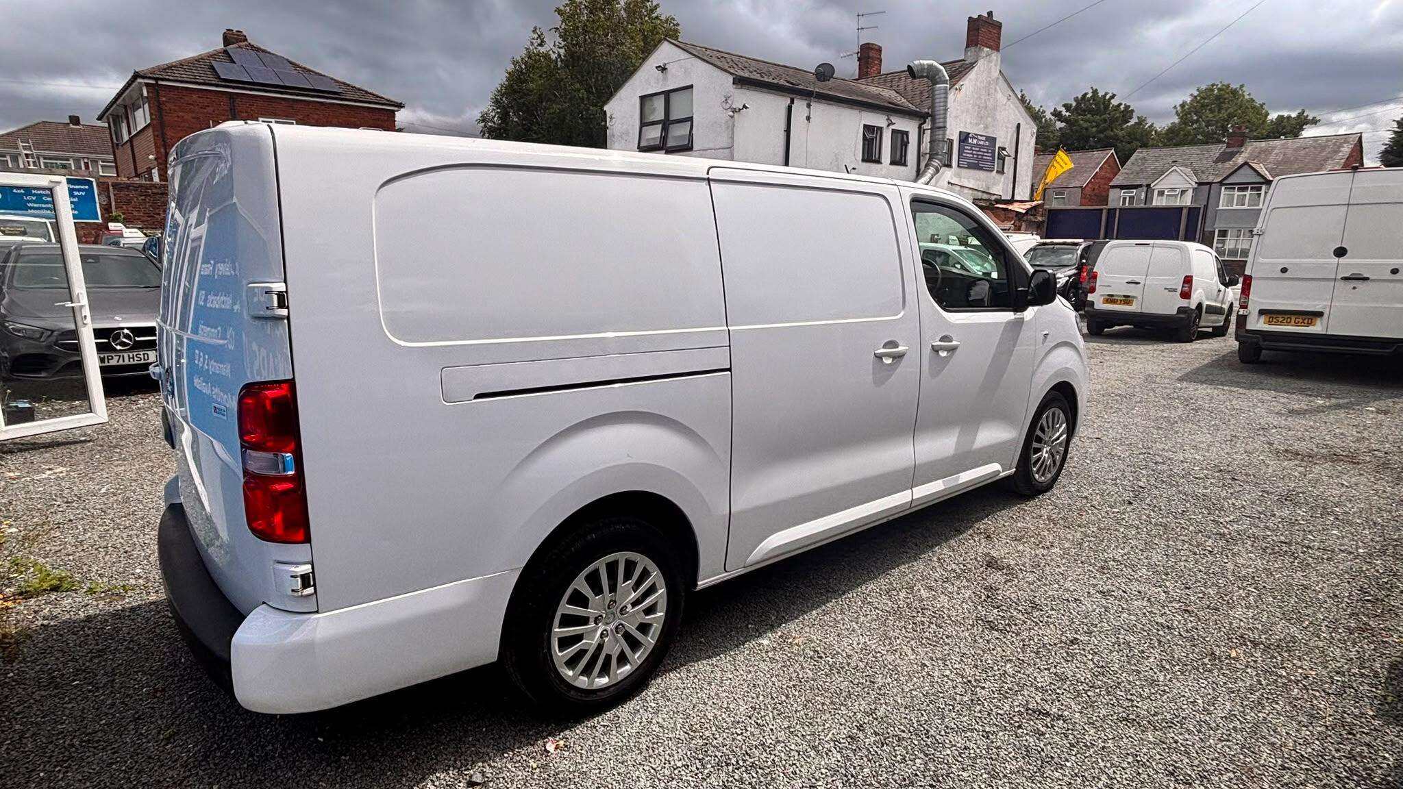 2023 VAUXHALL VIVARO 2023 VAUXHALL VIVARO