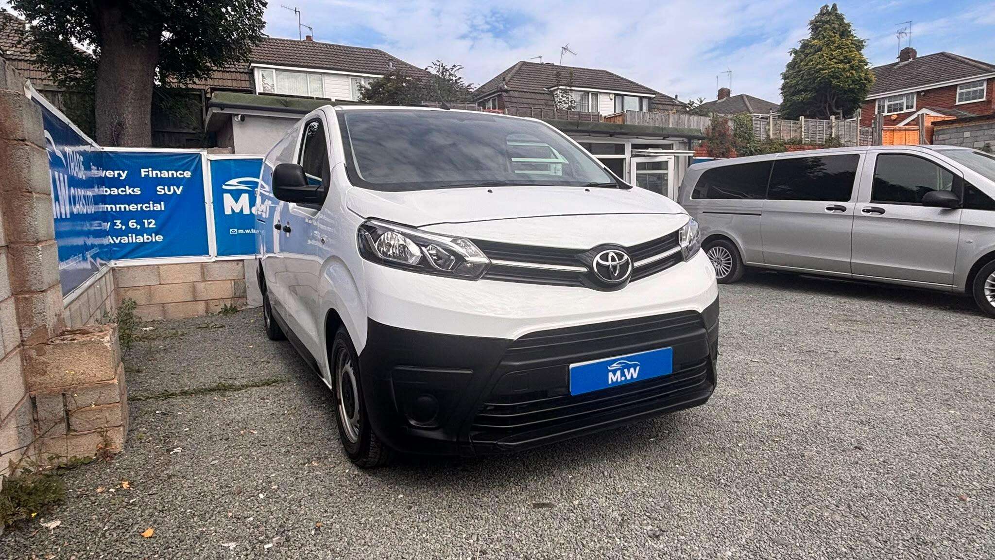 2022 TOYOTA PROACE 2022 TOYOTA PROACE