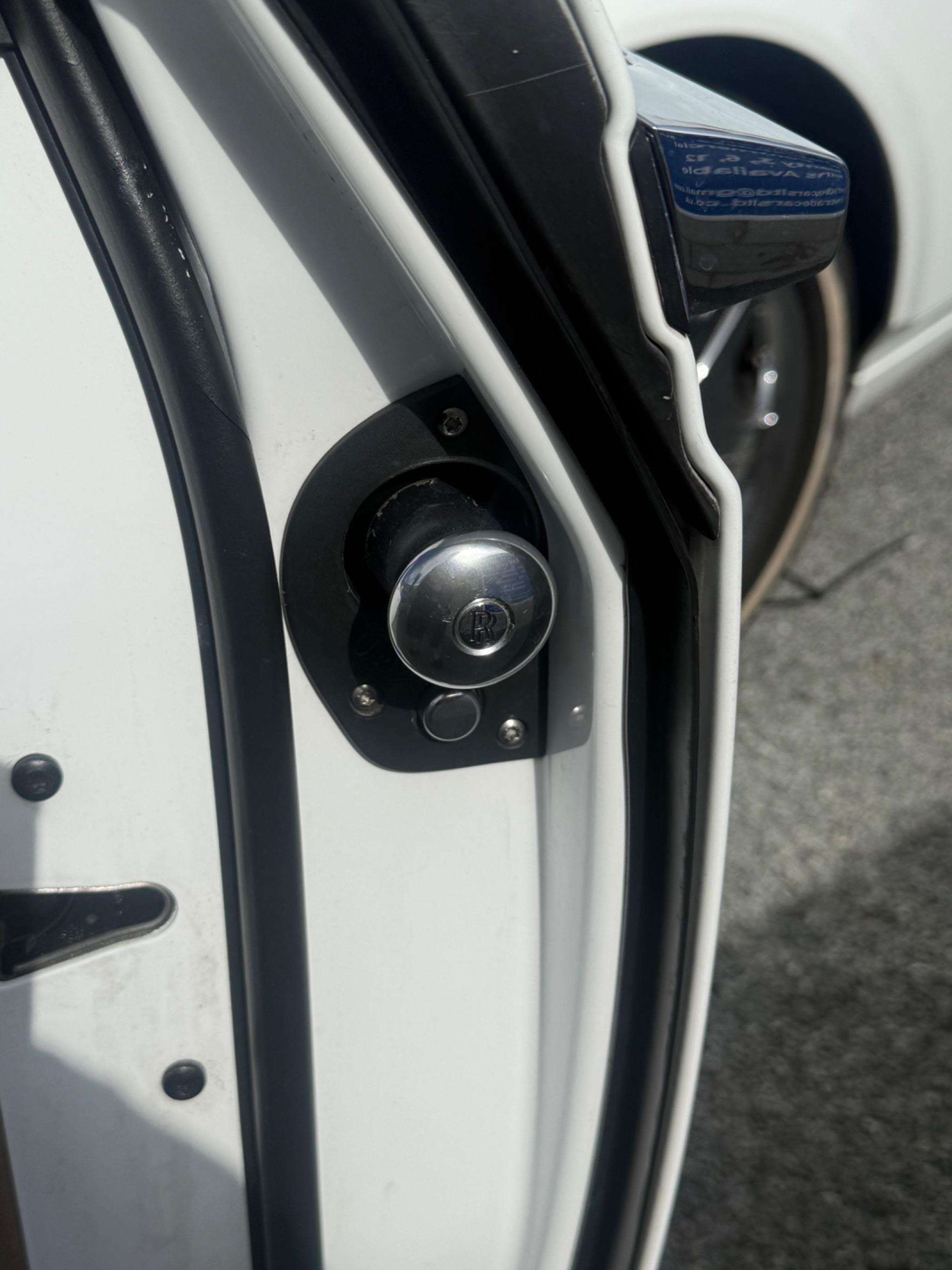 2003 ROLLS-ROYCE PHANTOM 2003 ROLLS-ROYCE PHANTOM