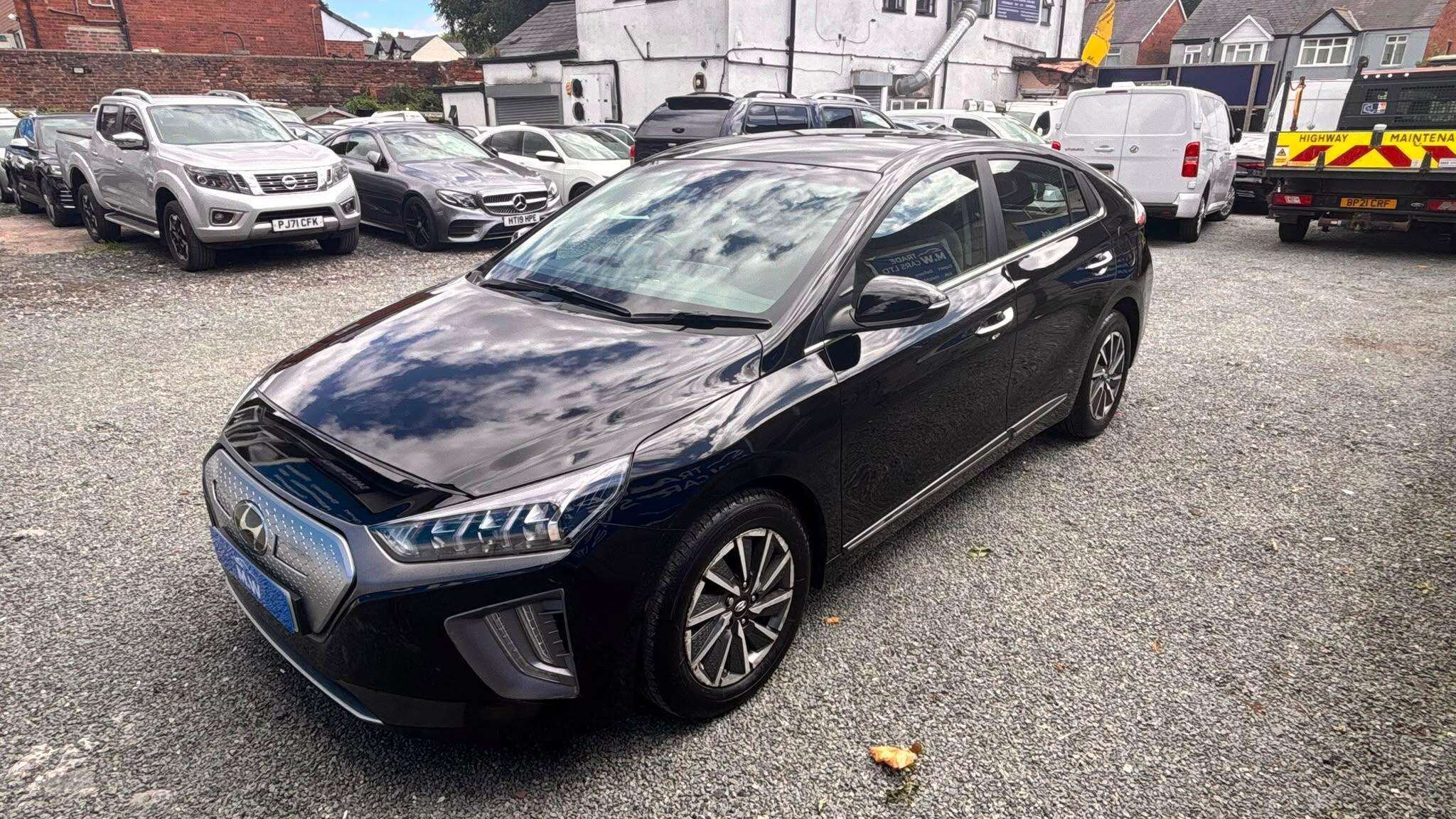 2022 HYUNDAI IONIQ 2022 HYUNDAI IONIQ