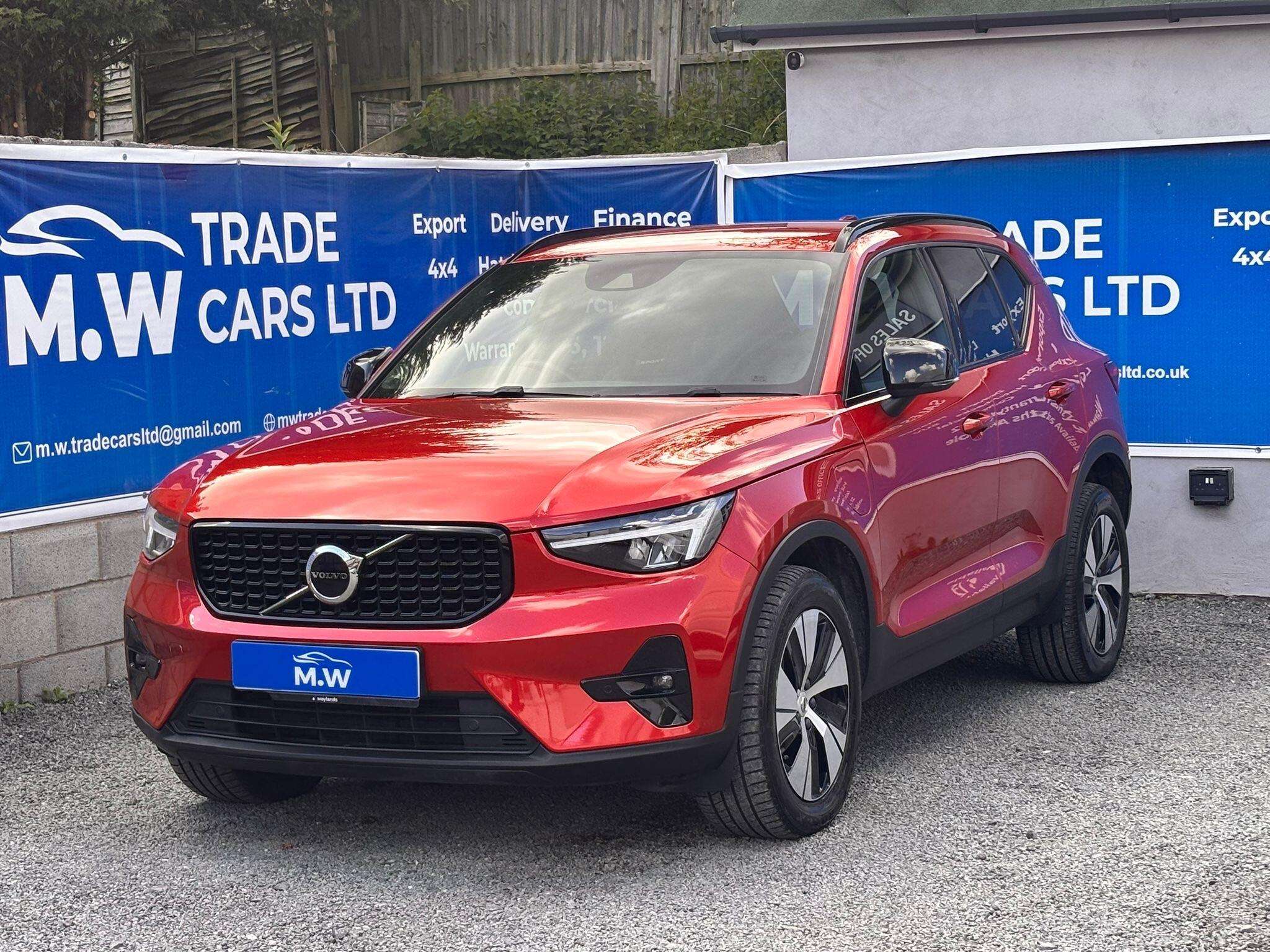 2023 VOLVO XC40 2023 VOLVO XC40