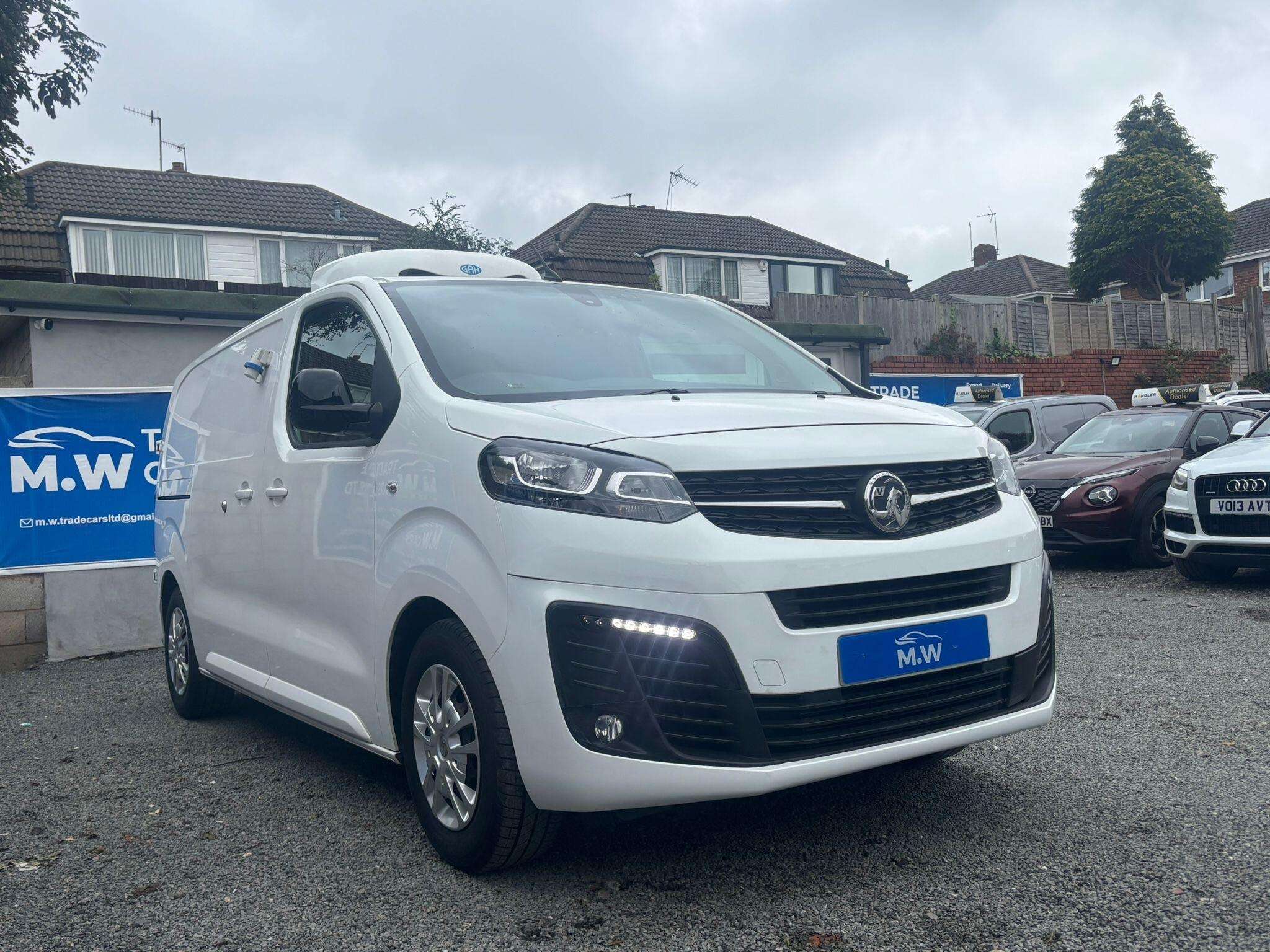 A 2022 VAUXHALL VIVARO 1.5 Turbo D 2700 Sportive L1 H1 Euro 6 (s/s) 6dr A 2022 VAUXHALL VIVARO 1.5 Turbo D 2700 Sportive L1 H1 Euro 6 (s/s) 6dr