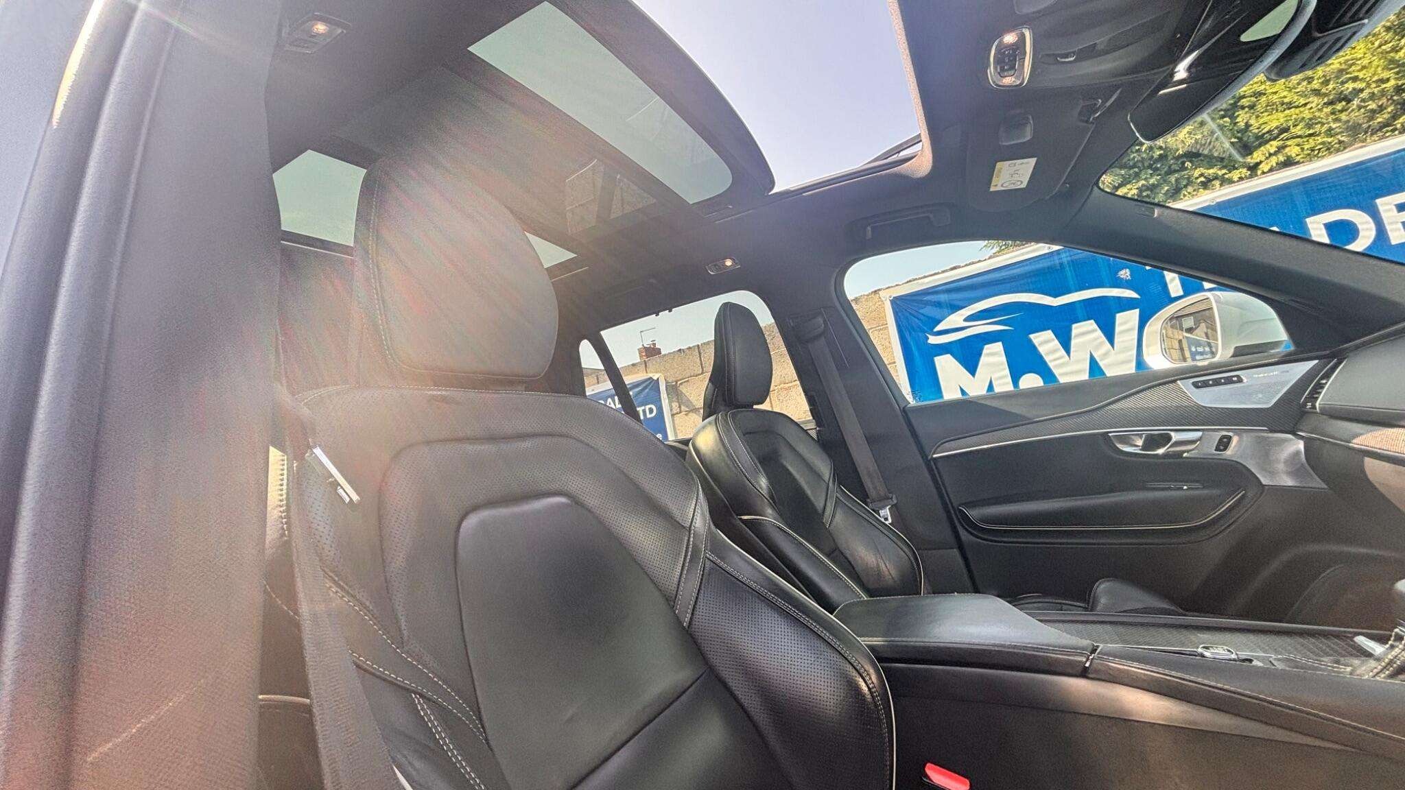 2019 VOLVO XC90 2019 VOLVO XC90