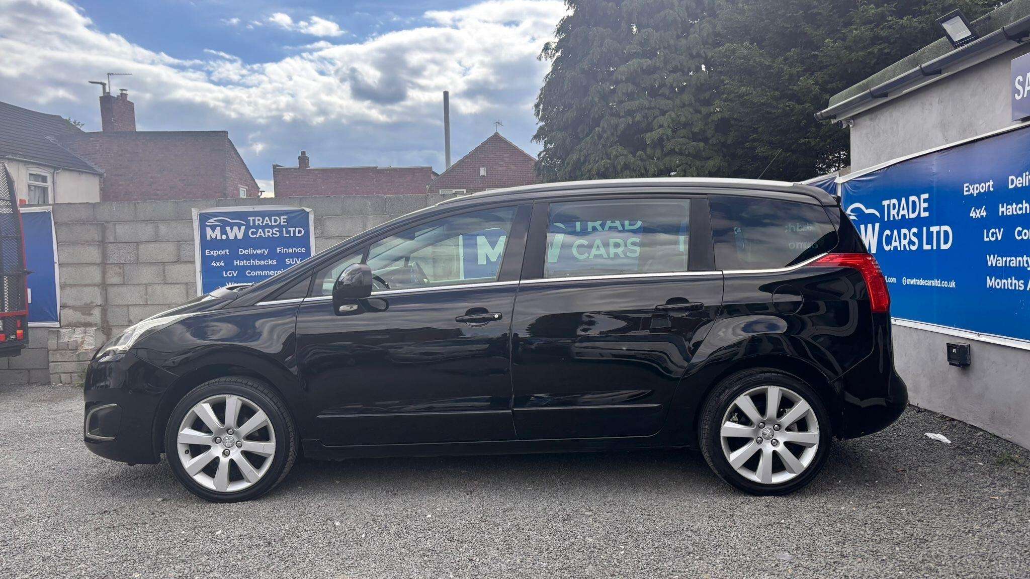 2015 PEUGEOT 5008 2015 PEUGEOT 5008