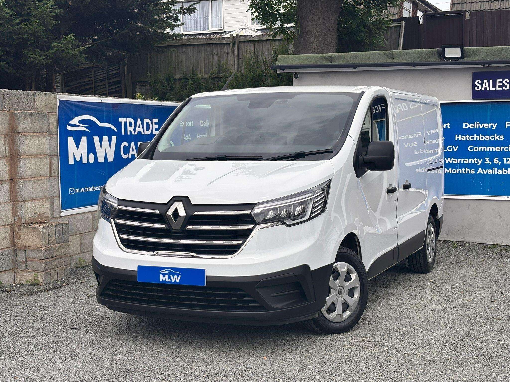 A 2023 RENAULT TRAFIC 2.0 dCi Blue SL28 Business+ L1 H1 Euro 6 (s/s) 5dr A 2023 RENAULT TRAFIC 2.0 dCi Blue SL28 Business+ L1 H1 Euro 6 (s/s) 5dr