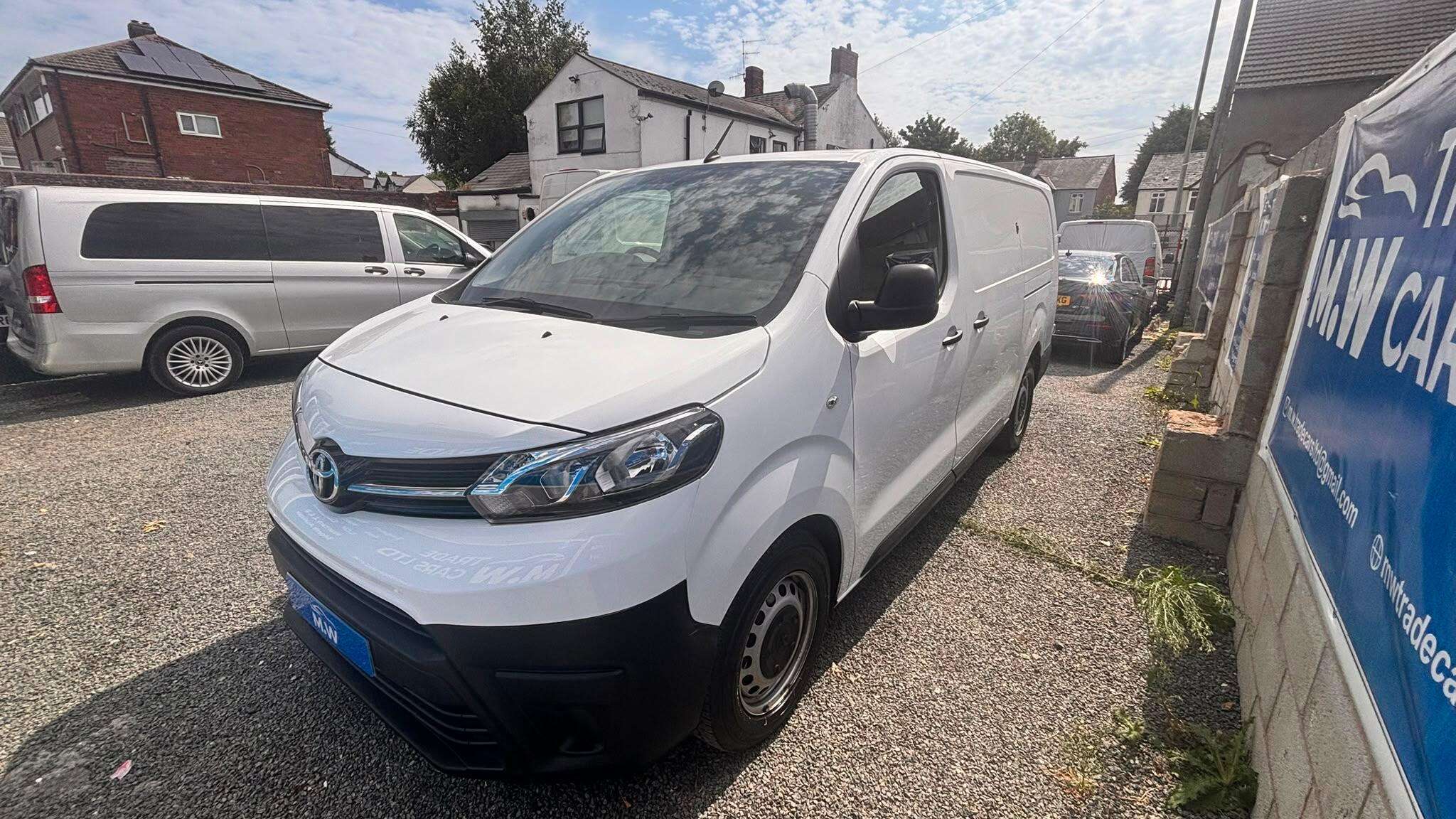 A 2022 TOYOTA PROACE 2.0D Active Long Panel Van LWB Euro 6 (s/s) 6dr A 2022 TOYOTA PROACE 2.0D Active Long Panel Van LWB Euro 6 (s/s) 6dr