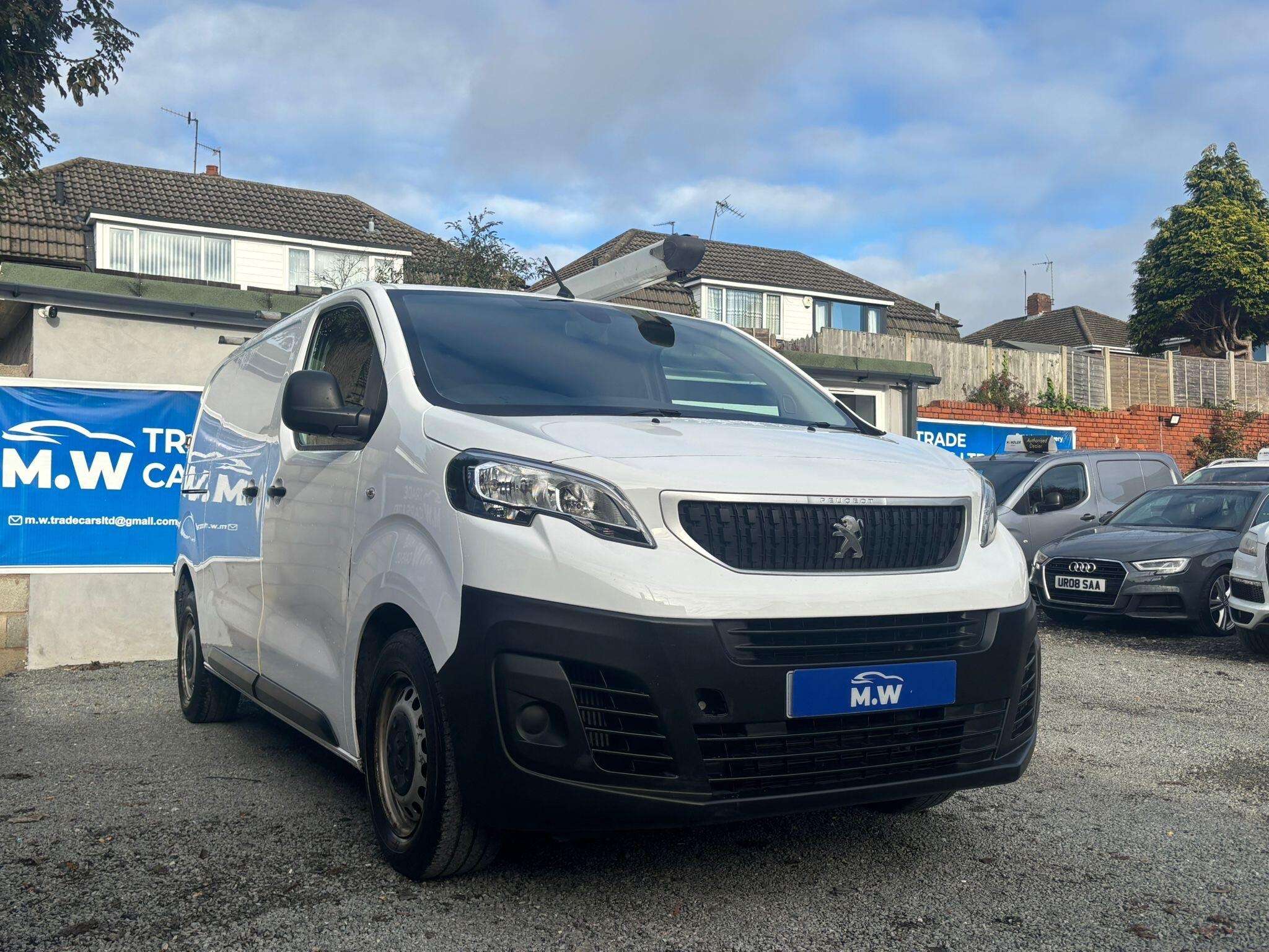 A 2020 PEUGEOT EXPERT 2.0 BlueHDi 1400 Professional Standard Panel Van MWB Euro 6 (s/s) 6dr A 2020 PEUGEOT EXPERT 2.0 BlueHDi 1400 Professional Standard Panel Van MWB Euro 6 (s/s) 6dr