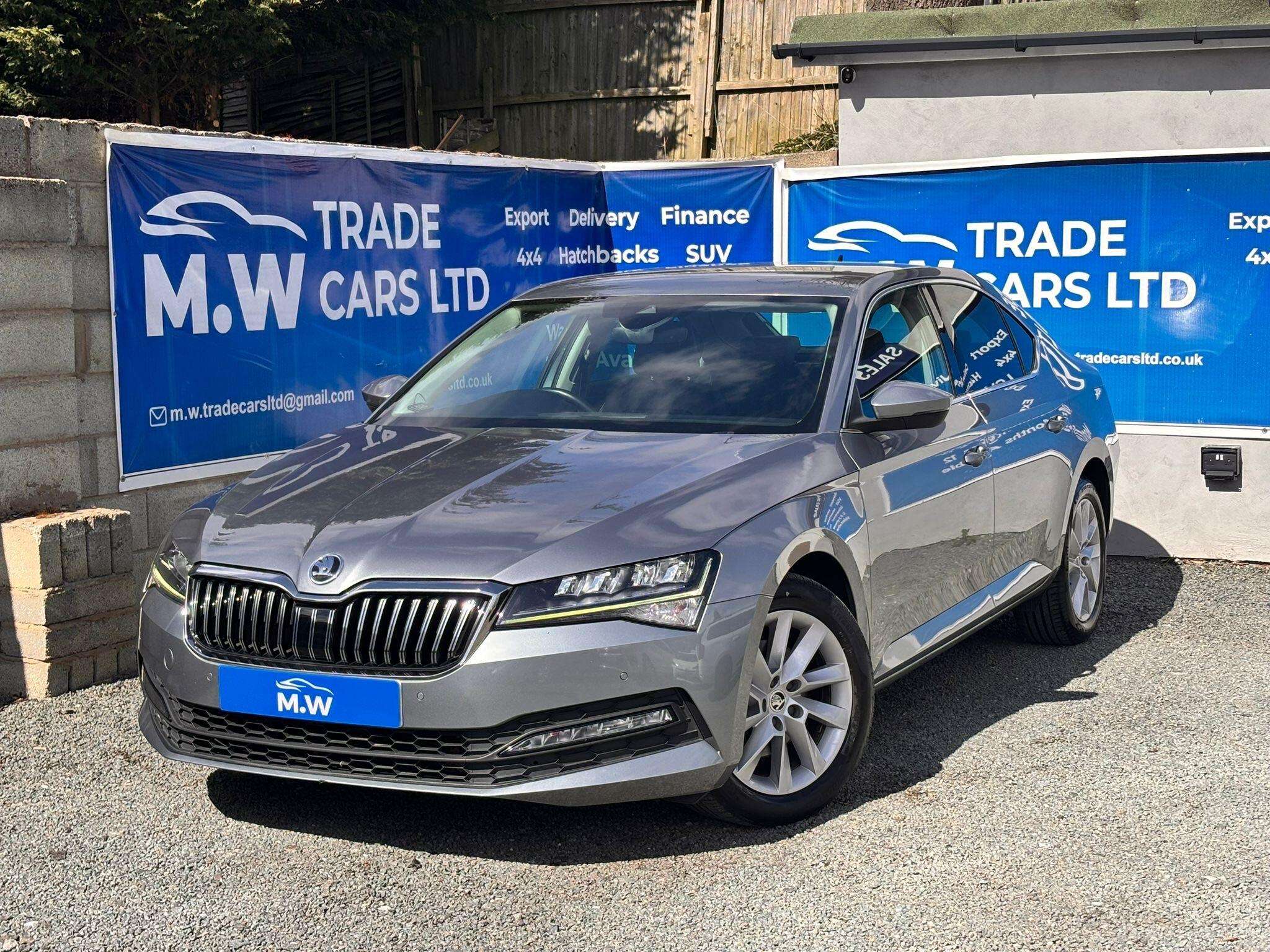 A 2020 SKODA SUPERB 1.6 TDI SE Technology Hatchback 5dr Diesel DSG Euro 6 (s/s) (120 ps) A 2020 SKODA SUPERB 1.6 TDI SE Technology Hatchback 5dr Diesel DSG Euro 6 (s/s) (120 ps)
