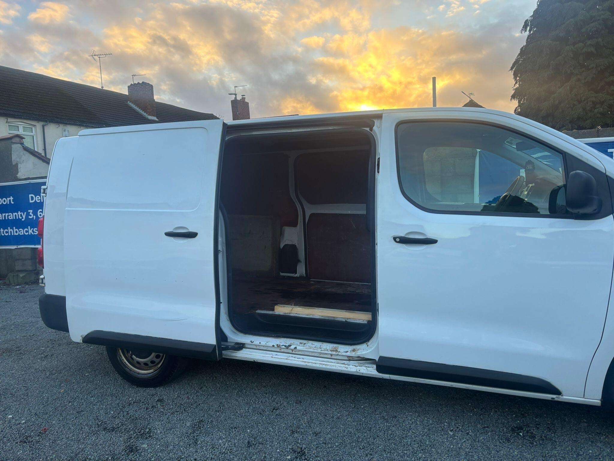 2020 TOYOTA PROACE 2020 TOYOTA PROACE