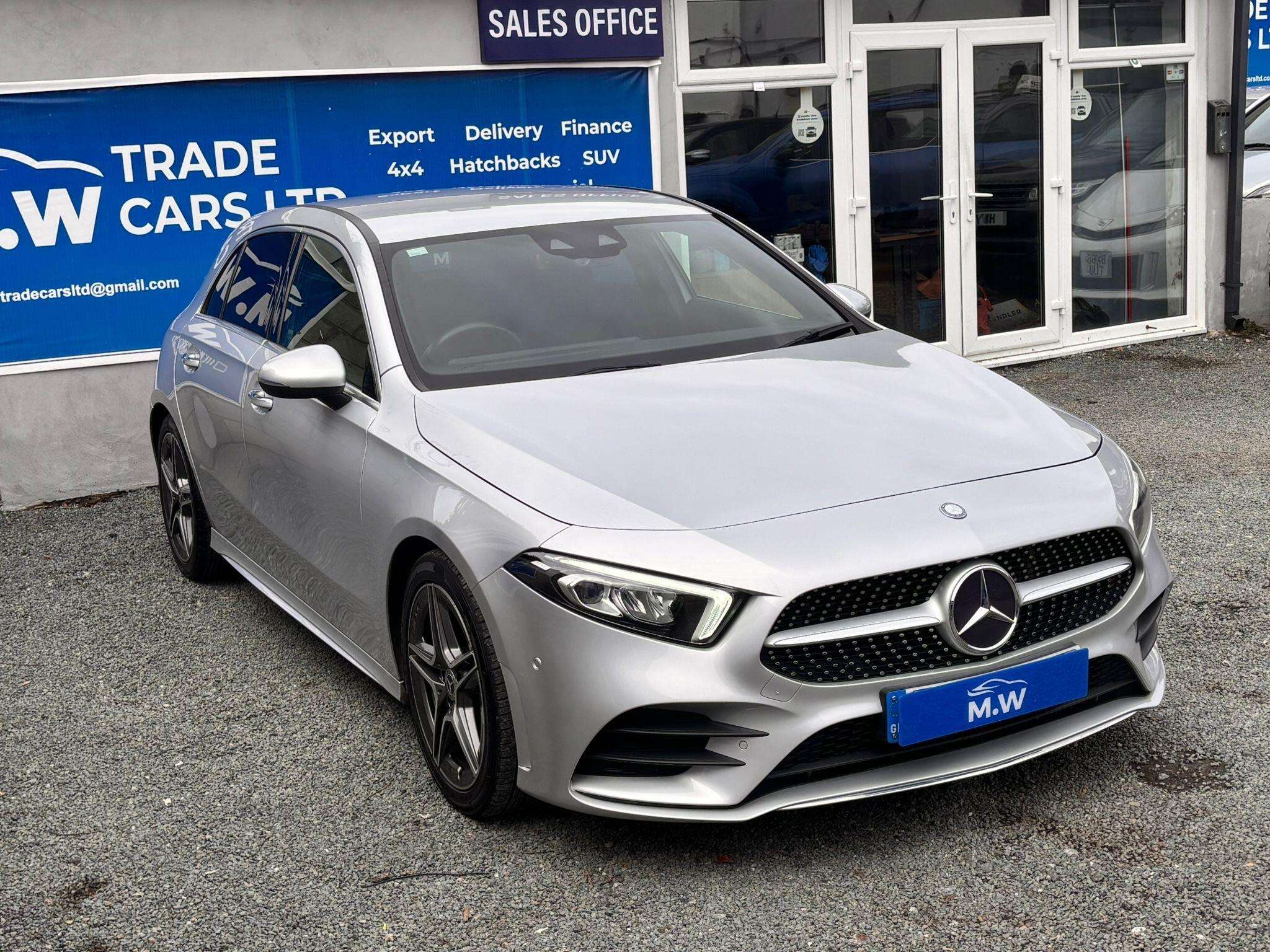 A 2018 MERCEDES-BENZ A CLASS 1.3 A200 AMG Line (Premium) 7G-DCT Euro 6 (s/s) 5dr A 2018 MERCEDES-BENZ A CLASS 1.3 A200 AMG Line (Premium) 7G-DCT Euro 6 (s/s) 5dr