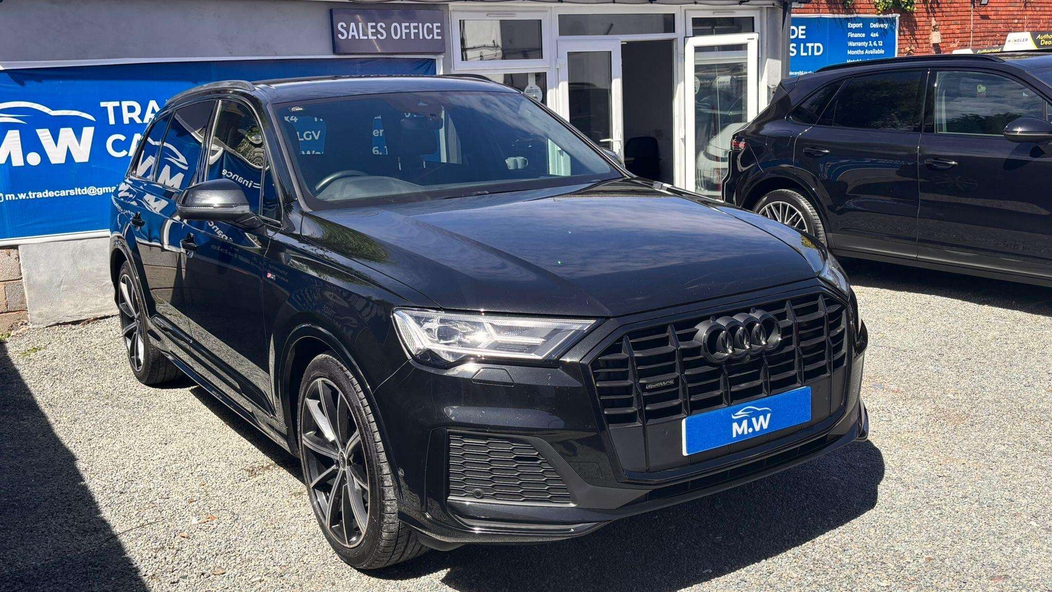 A 2022 AUDI Q7 3.0 TDI V6 45 Black Edition Tiptronic quattro Euro 6 (s/s) 5dr A 2022 AUDI Q7 3.0 TDI V6 45 Black Edition Tiptronic quattro Euro 6 (s/s) 5dr