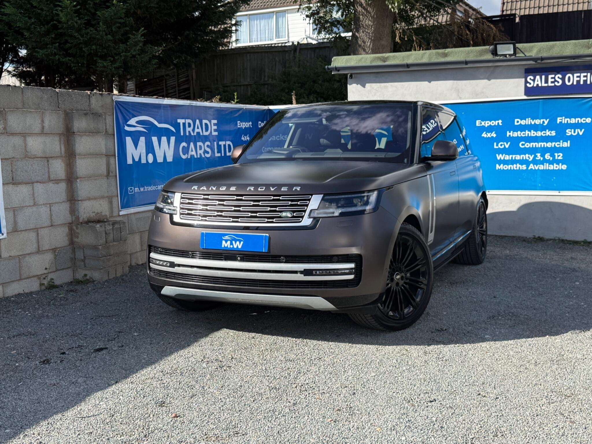 A 2023 LAND ROVER RANGE ROVER 3.0 D350 MHEV Autobiography Auto 4WD Euro 6 (s/s) 5dr (LWB) A 2023 LAND ROVER RANGE ROVER 3.0 D350 MHEV Autobiography Auto 4WD Euro 6 (s/s) 5dr (LWB)