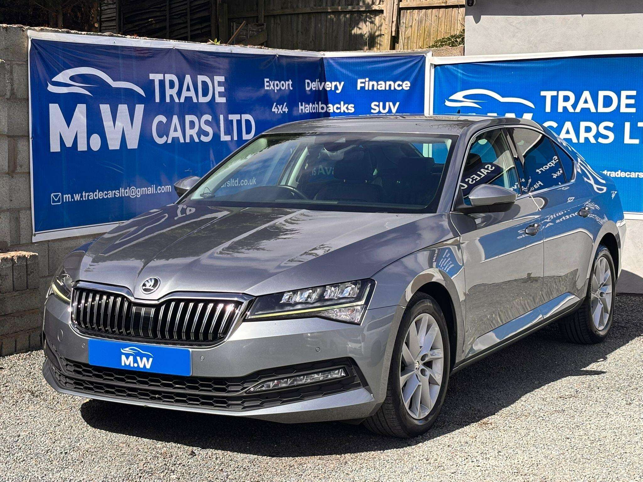 A 2020 SKODA SUPERB 1.6 TDI SE Technology Hatchback 5dr Diesel DSG Euro 6 (s/s) (120 ps) A 2020 SKODA SUPERB 1.6 TDI SE Technology Hatchback 5dr Diesel DSG Euro 6 (s/s) (120 ps)