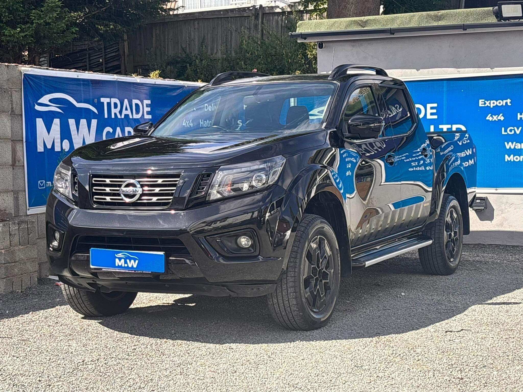A 2020 NISSAN NAVARA 2.3 dCi N-Guard Auto 4WD Euro 6 4dr A 2020 NISSAN NAVARA 2.3 dCi N-Guard Auto 4WD Euro 6 4dr