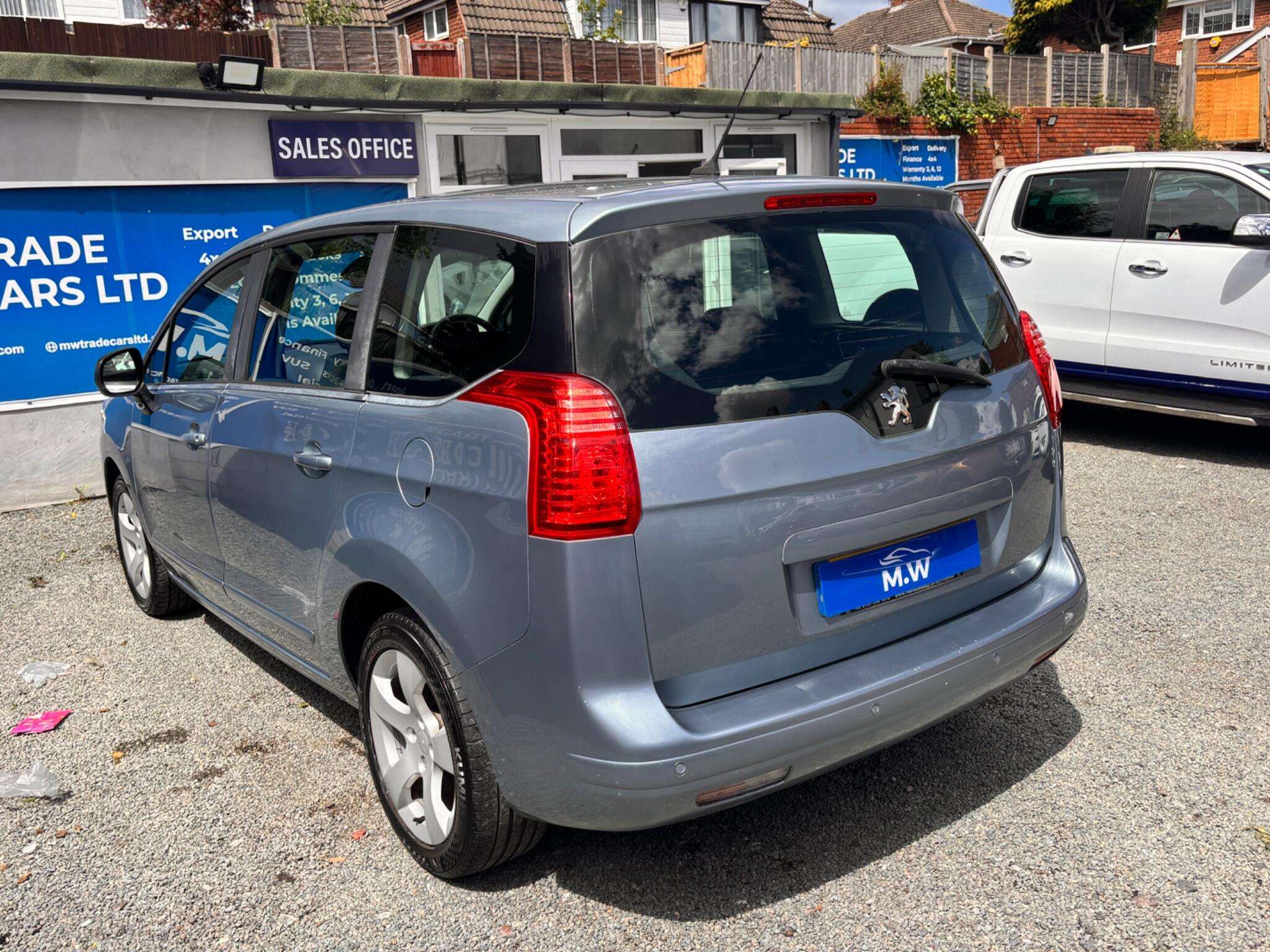 2012 PEUGEOT 5008 2012 PEUGEOT 5008