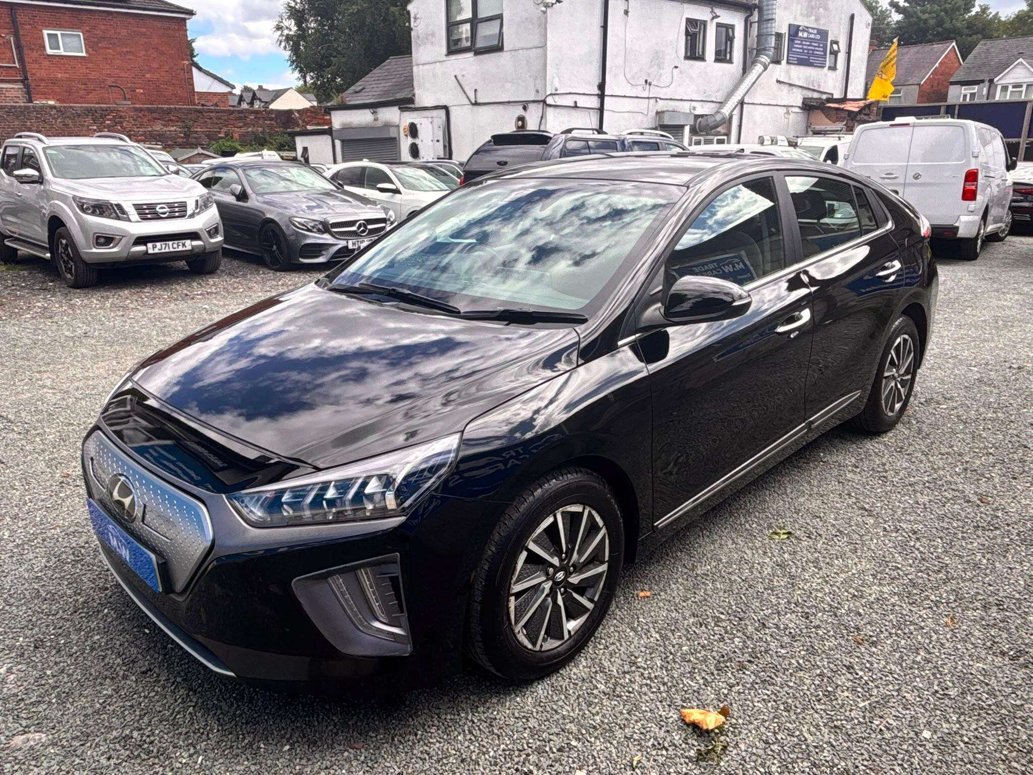 2022 HYUNDAI IONIQ 2022 HYUNDAI IONIQ