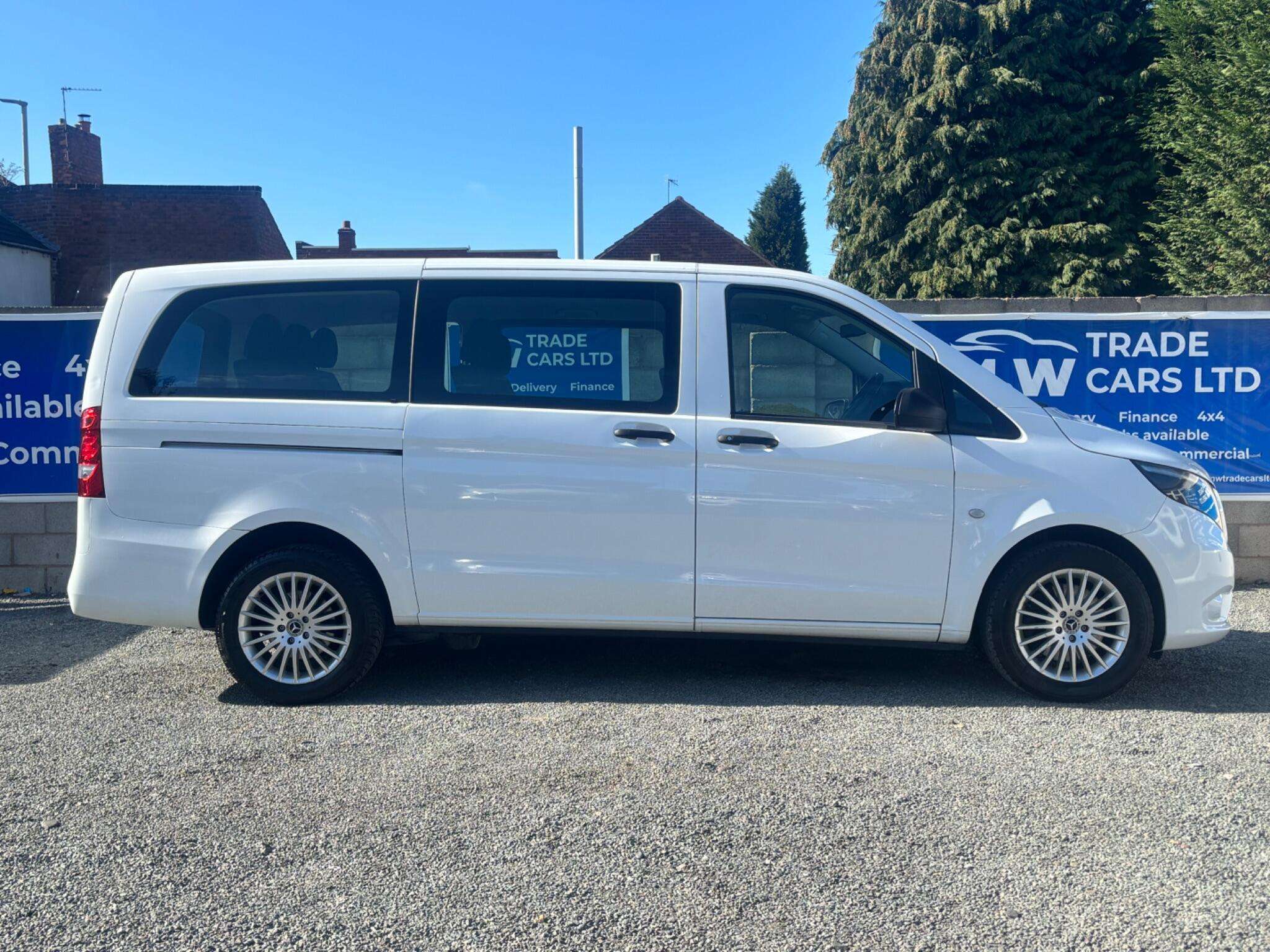 A 2021 MERCEDES-BENZ VITO 2.0 114 CDI PRO Tourer G-Tronic RWD L2 Euro 6 (s/s) 5dr A 2021 MERCEDES-BENZ VITO 2.0 114 CDI PRO Tourer G-Tronic RWD L2 Euro 6 (s/s) 5dr