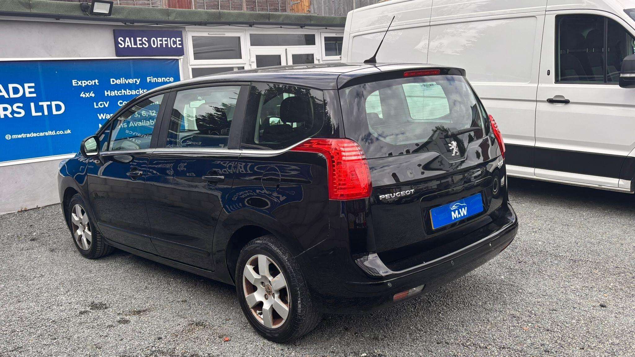 2011 PEUGEOT 5008 2011 PEUGEOT 5008
