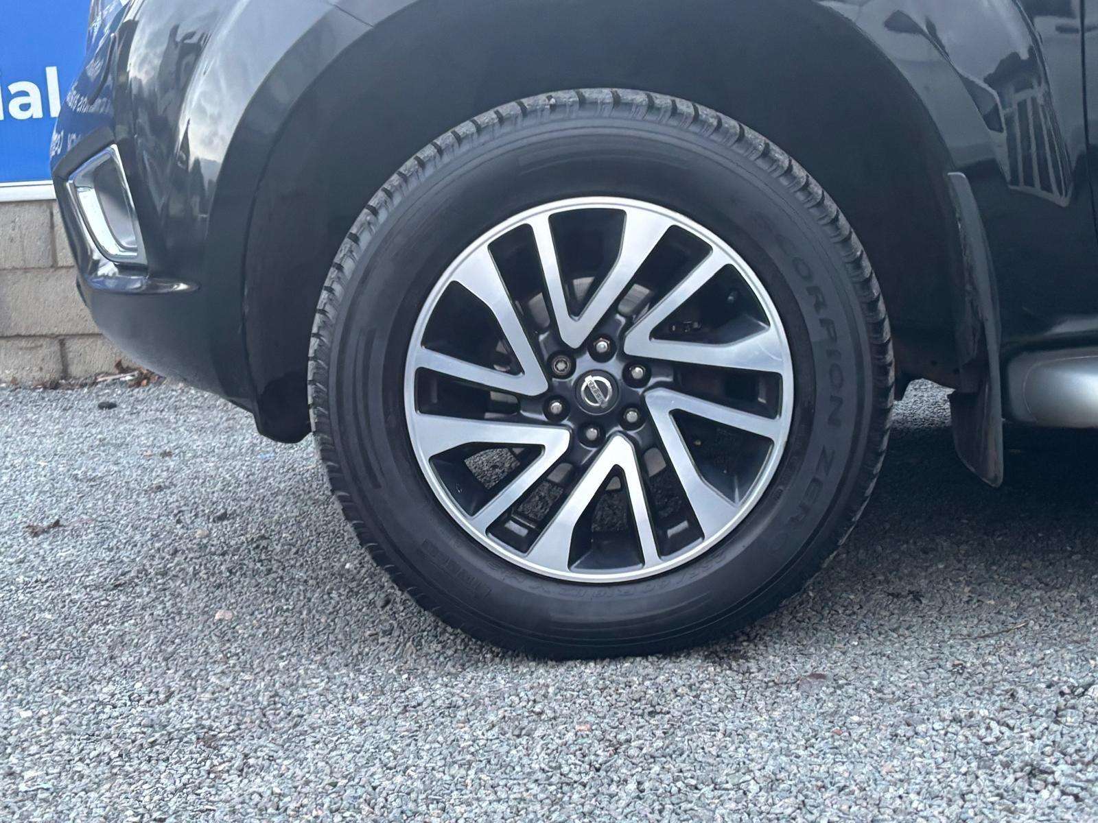 A 2017 NISSAN NAVARA 2.3 dCi Tekna 4WD Euro 6 (s/s) 4dr A 2017 NISSAN NAVARA 2.3 dCi Tekna 4WD Euro 6 (s/s) 4dr