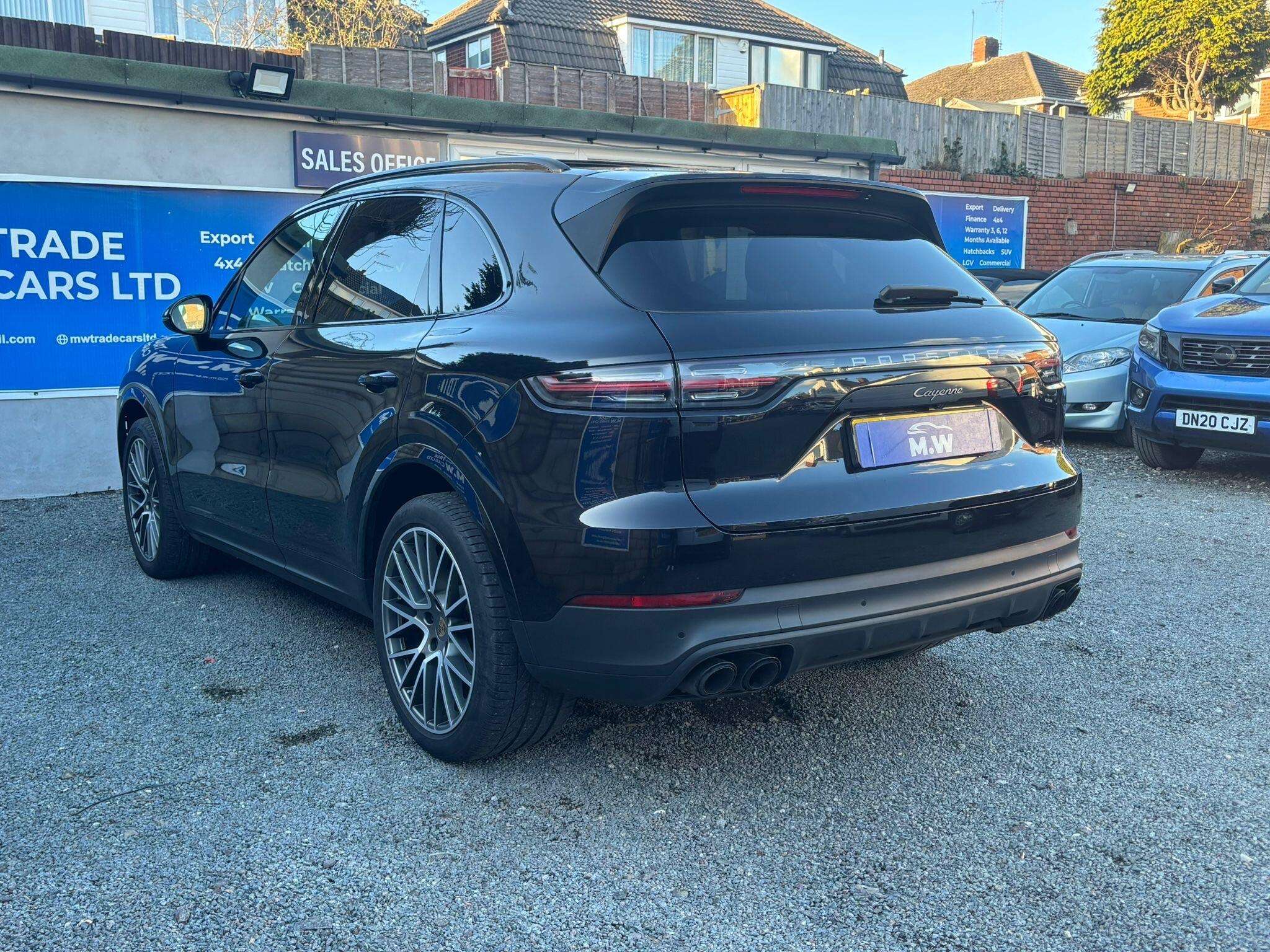 2022 PORSCHE CAYENNE 2022 PORSCHE CAYENNE