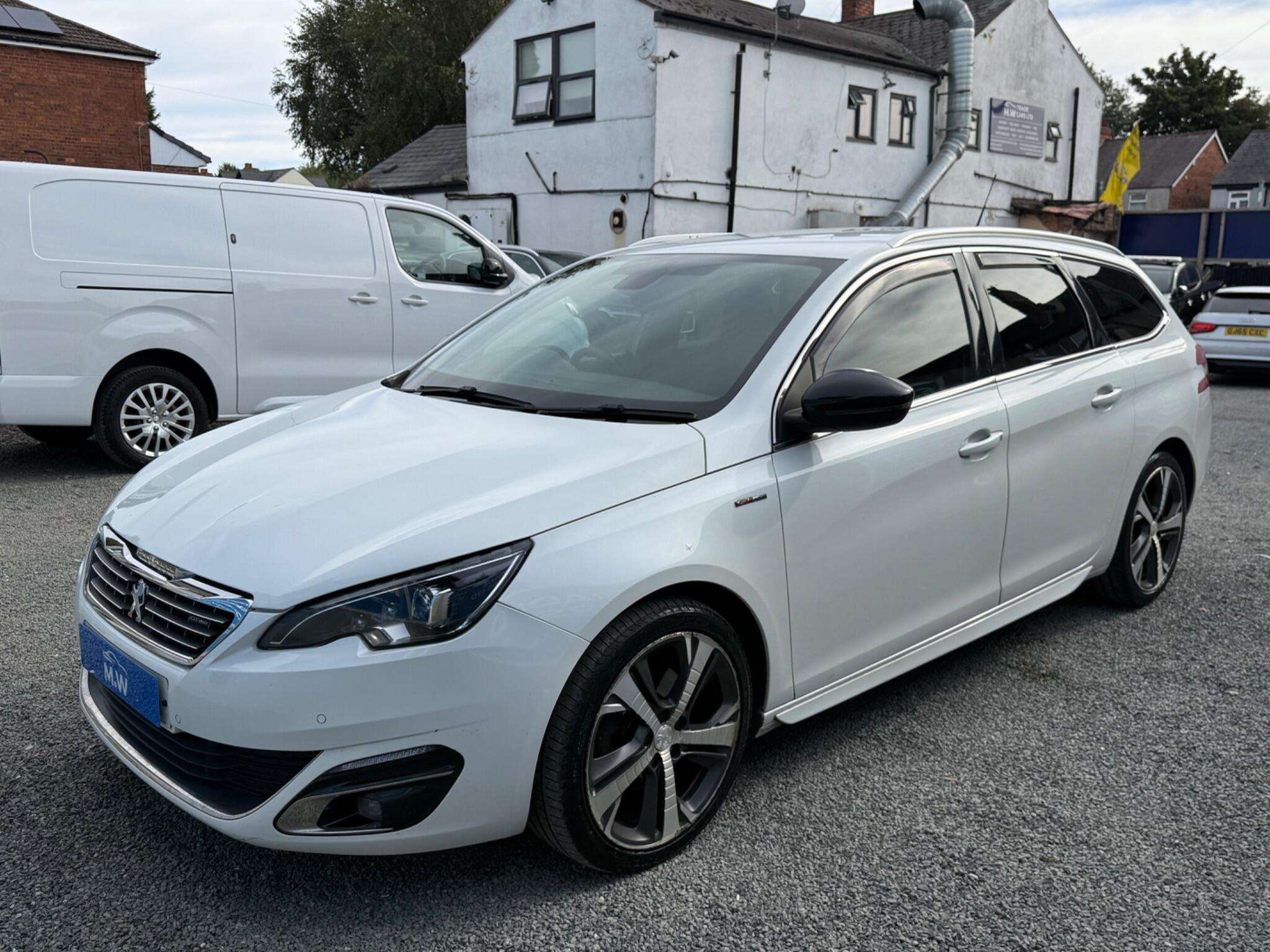 A 2015 PEUGEOT 308 SW 2.0 BlueHDi GT Line Auto Euro 6 (s/s) 5dr A 2015 PEUGEOT 308 SW 2.0 BlueHDi GT Line Auto Euro 6 (s/s) 5dr