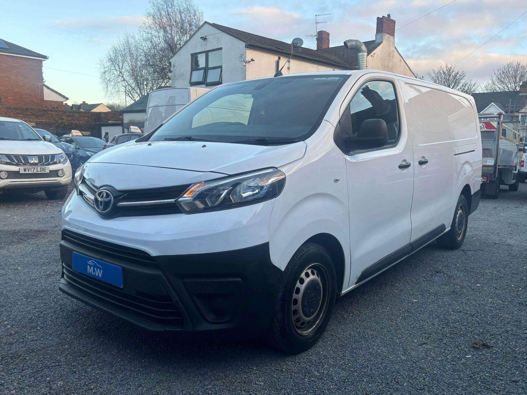 A 2020 TOYOTA PROACE 2.0D Icon Long Panel Van LWB Euro 6 (s/s) 6dr A 2020 TOYOTA PROACE 2.0D Icon Long Panel Van LWB Euro 6 (s/s) 6dr