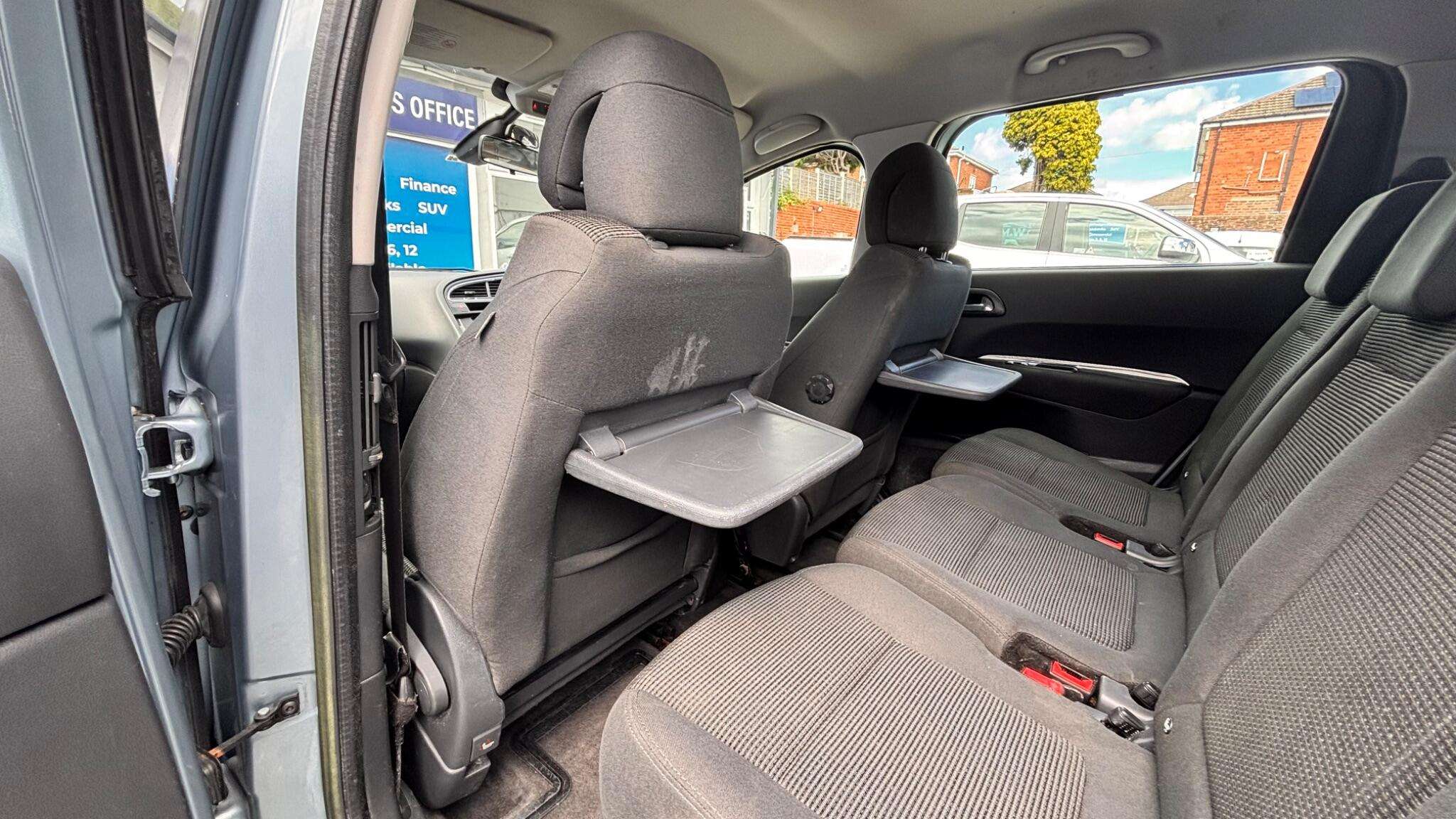 2012 PEUGEOT 5008 2012 PEUGEOT 5008