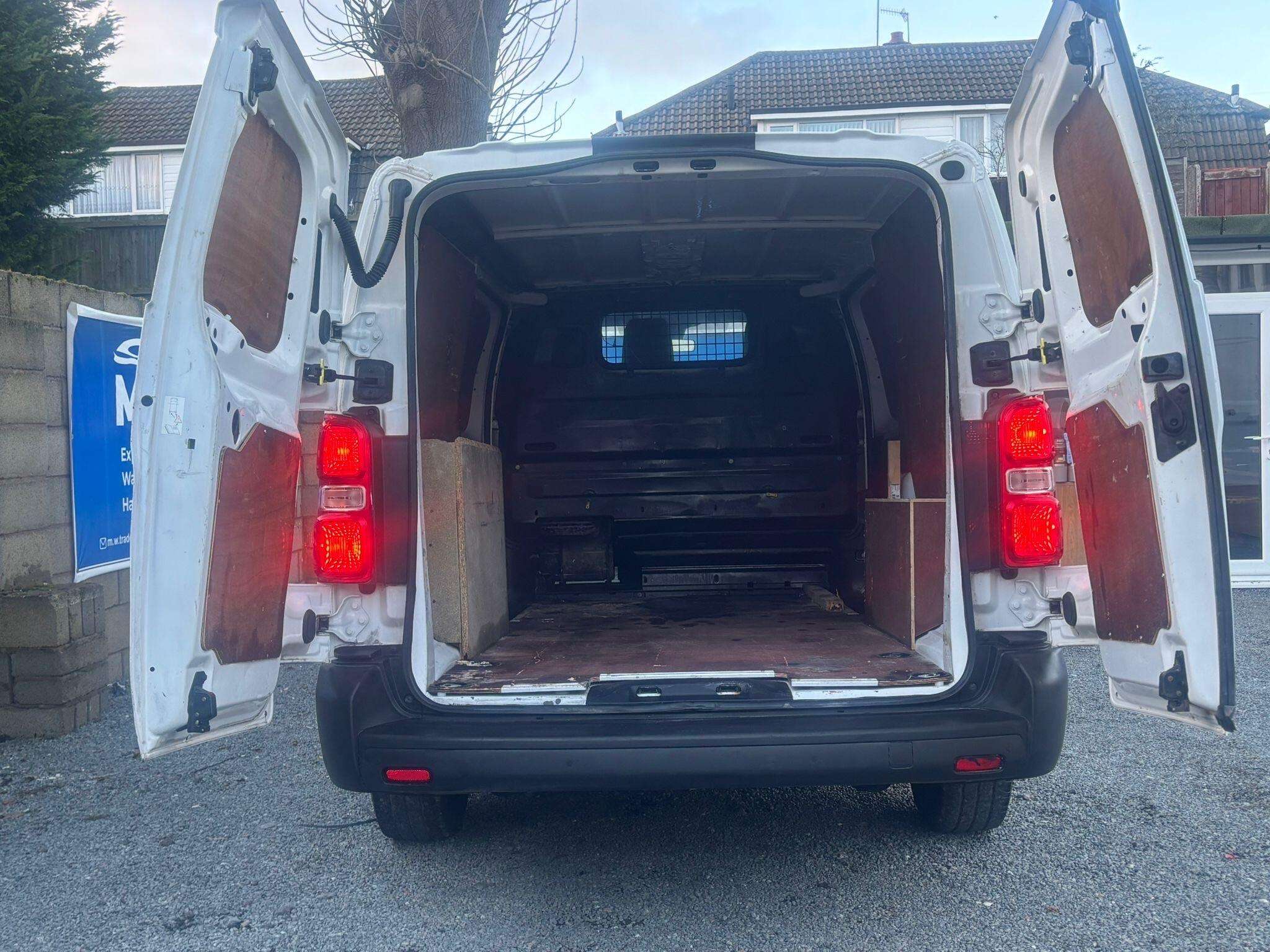 2020 TOYOTA PROACE 2020 TOYOTA PROACE