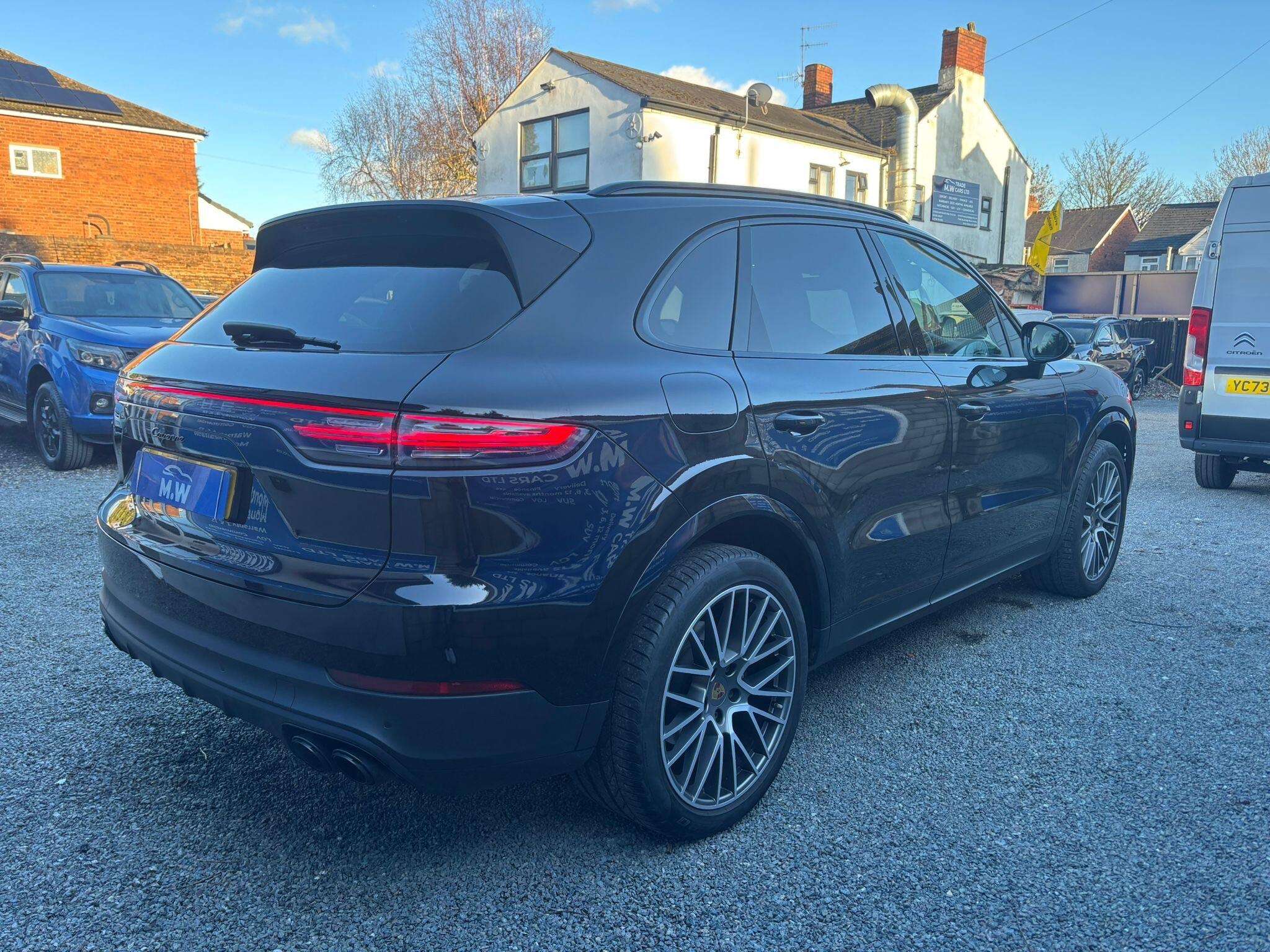 2022 PORSCHE CAYENNE 2022 PORSCHE CAYENNE