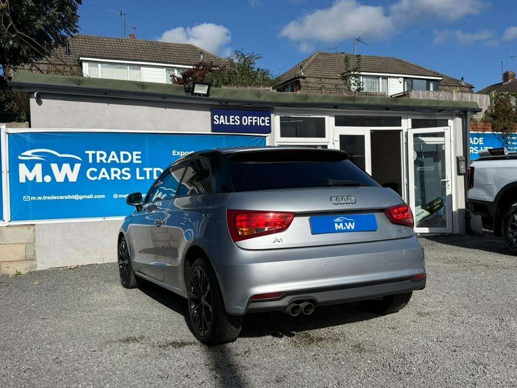 2015 AUDI A1 2015 AUDI A1
