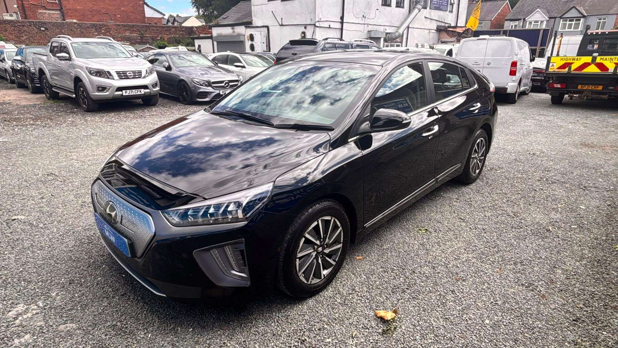 2022 HYUNDAI IONIQ 2022 HYUNDAI IONIQ
