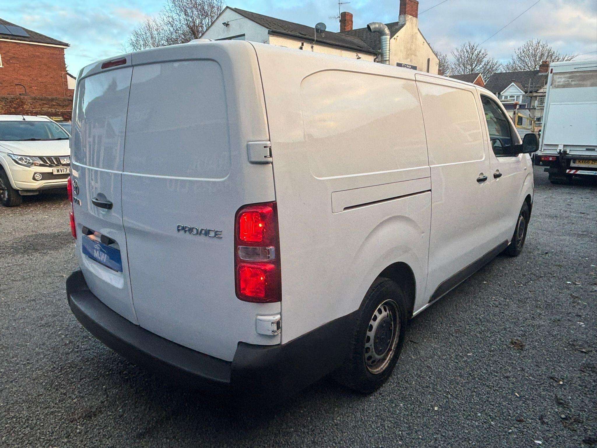 2020 TOYOTA PROACE 2020 TOYOTA PROACE