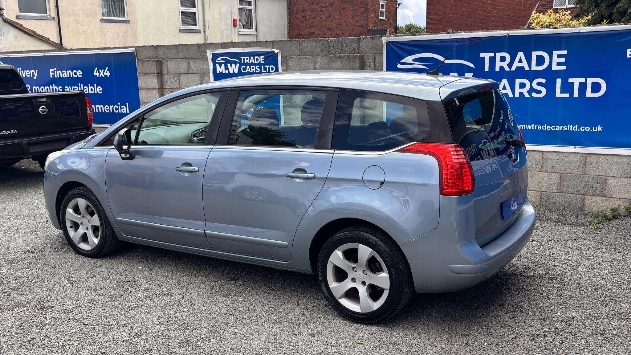 2012 PEUGEOT 5008 2012 PEUGEOT 5008