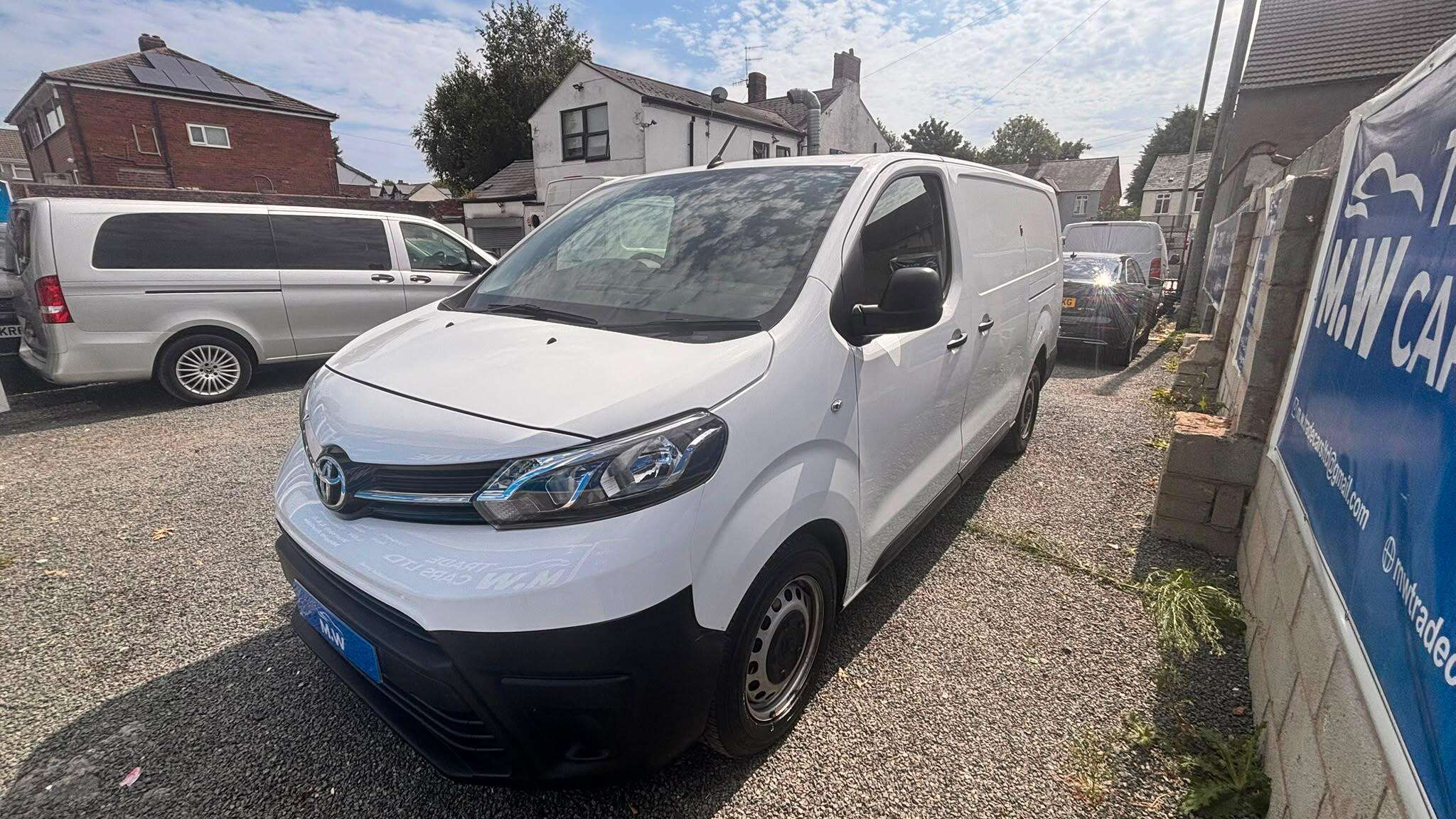 2022 TOYOTA PROACE 2022 TOYOTA PROACE