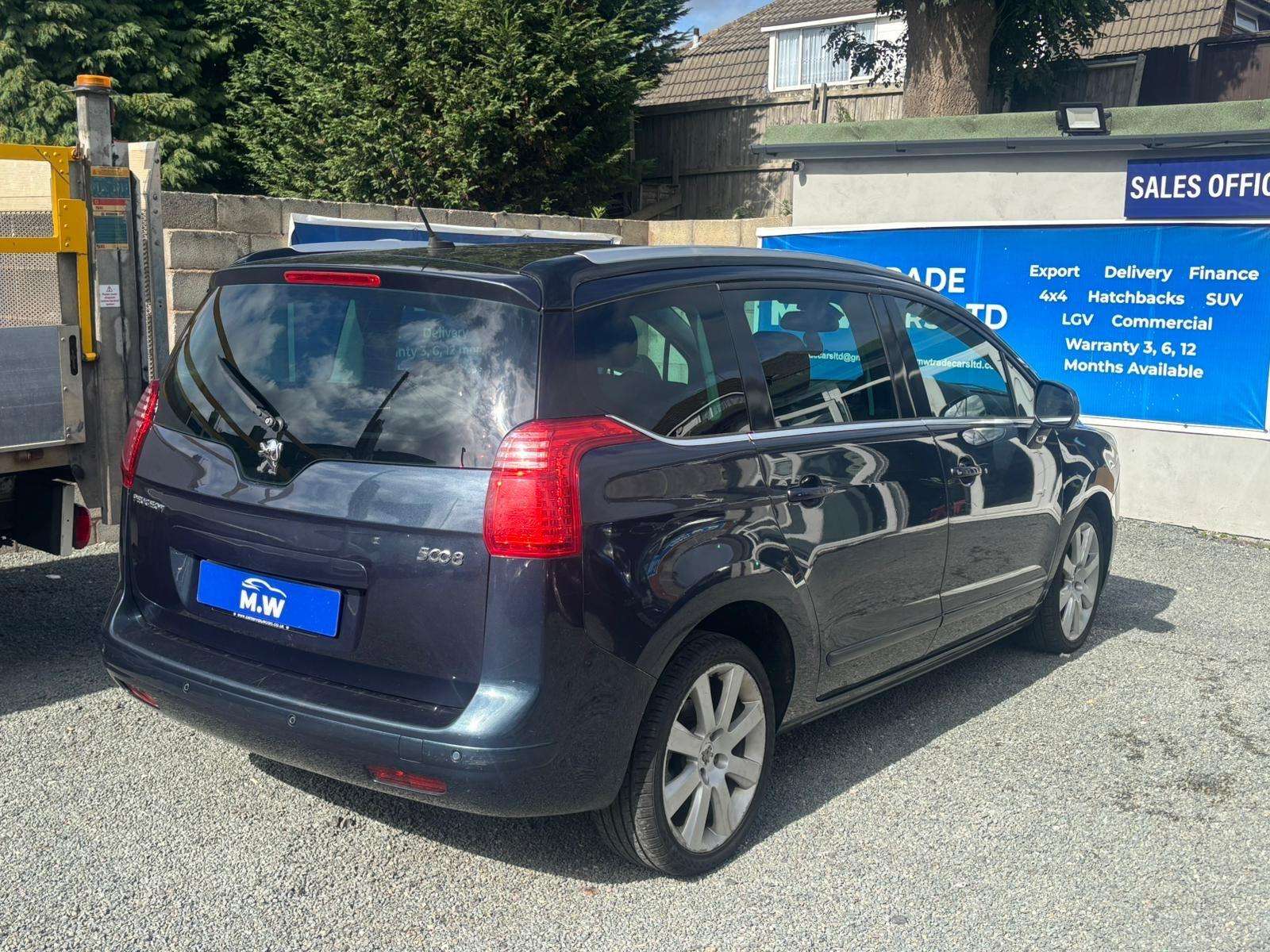 2013 PEUGEOT 5008 2013 PEUGEOT 5008