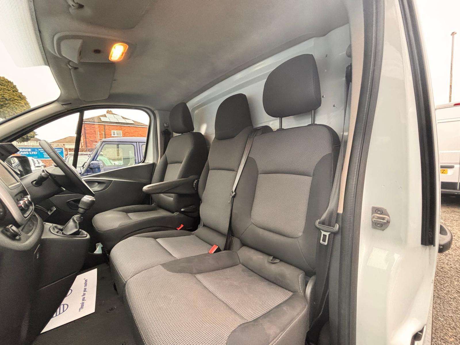 2021 RENAULT TRAFIC 2021 RENAULT TRAFIC