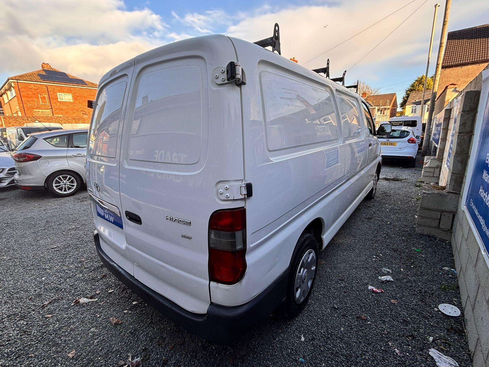 2010 TOYOTA HIACE 2010 TOYOTA HIACE