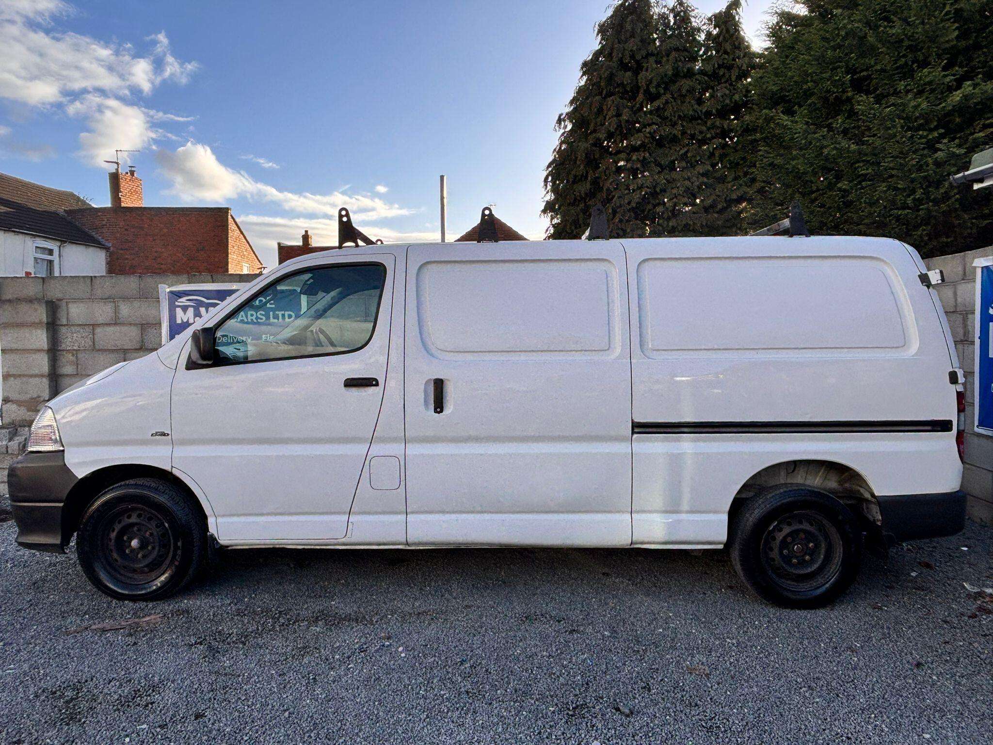 2010 TOYOTA HIACE 2010 TOYOTA HIACE